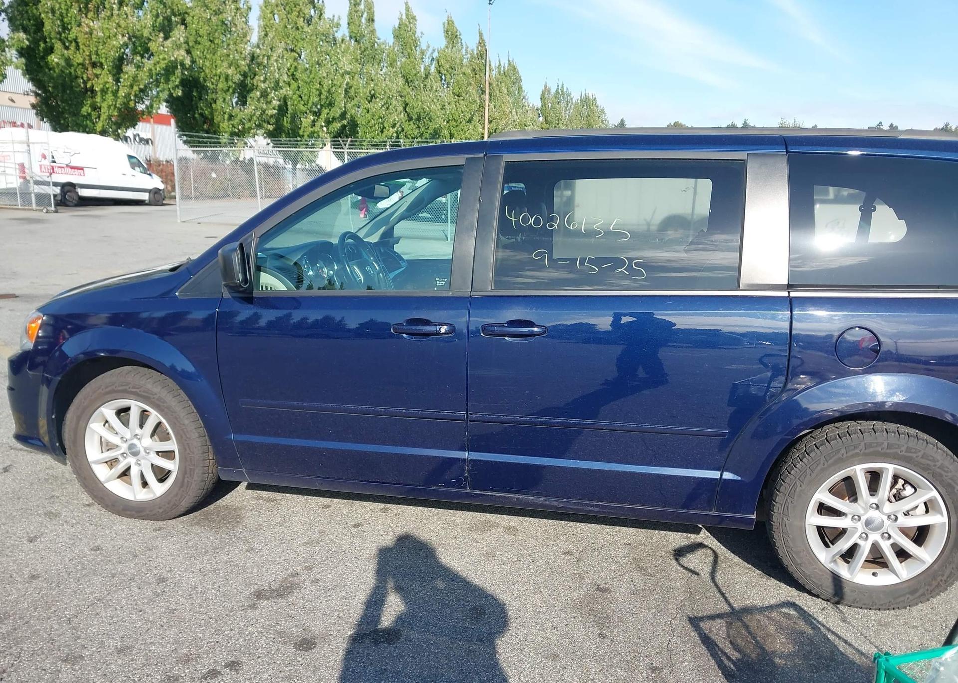 2015 DODGE GRAND CARAVAN SE