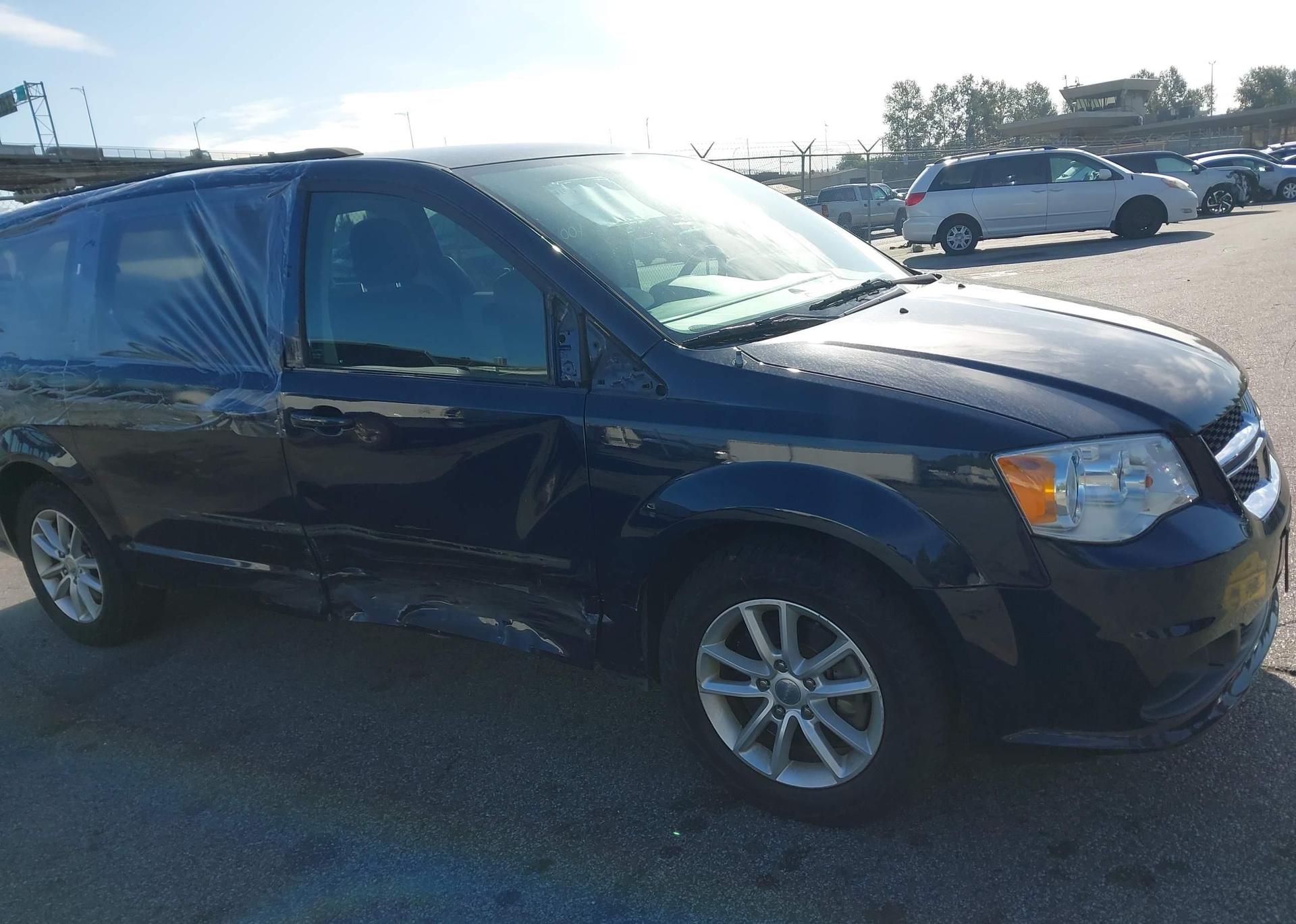 2015 DODGE GRAND CARAVAN SE