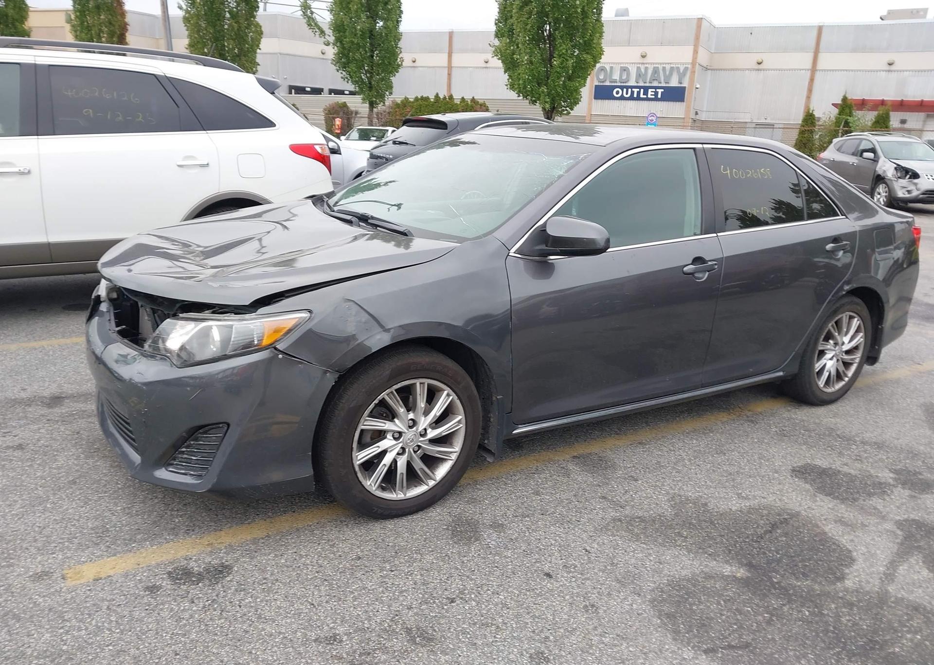2013 TOYOTA CAMRY