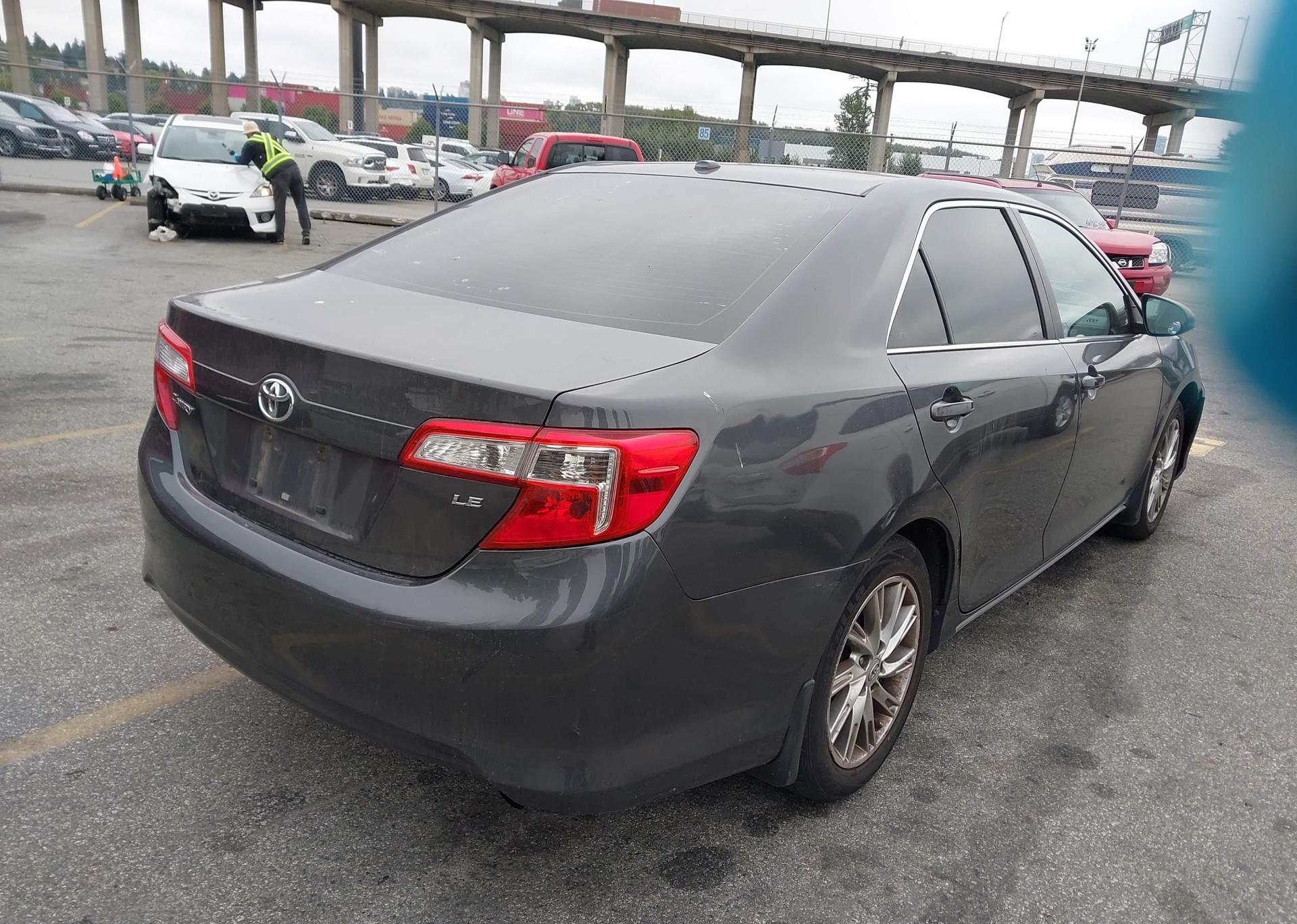 2013 TOYOTA CAMRY