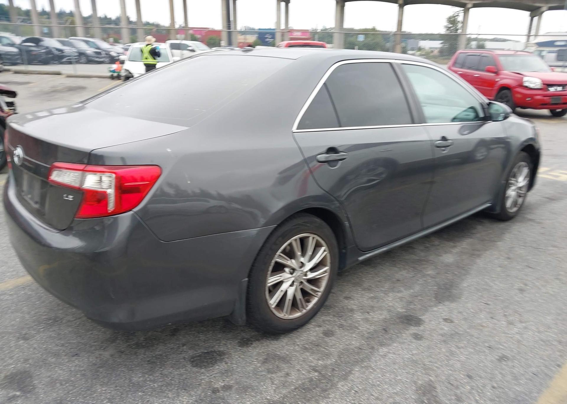 2013 TOYOTA CAMRY