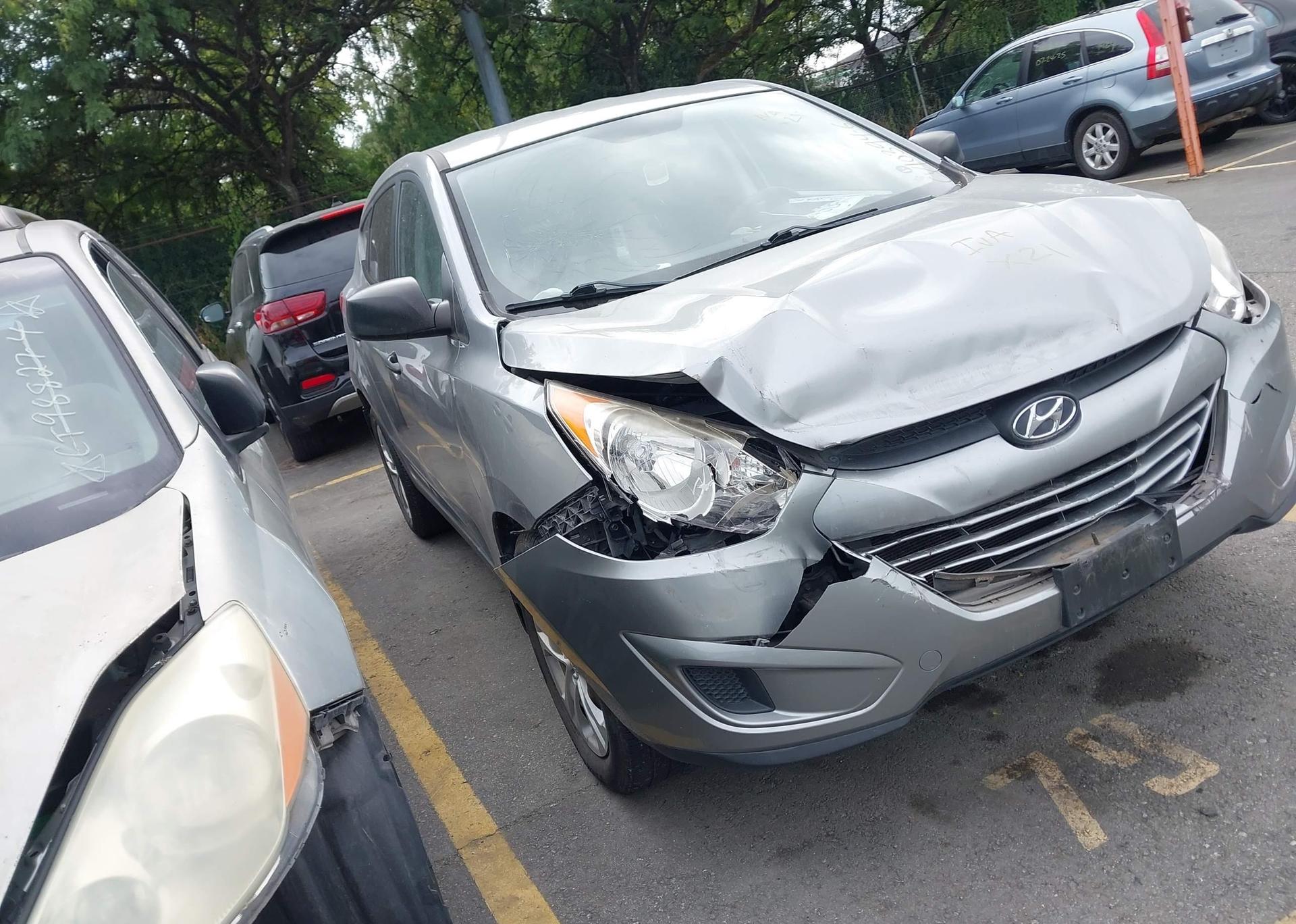 2011 HYUNDAI TUCSON GL