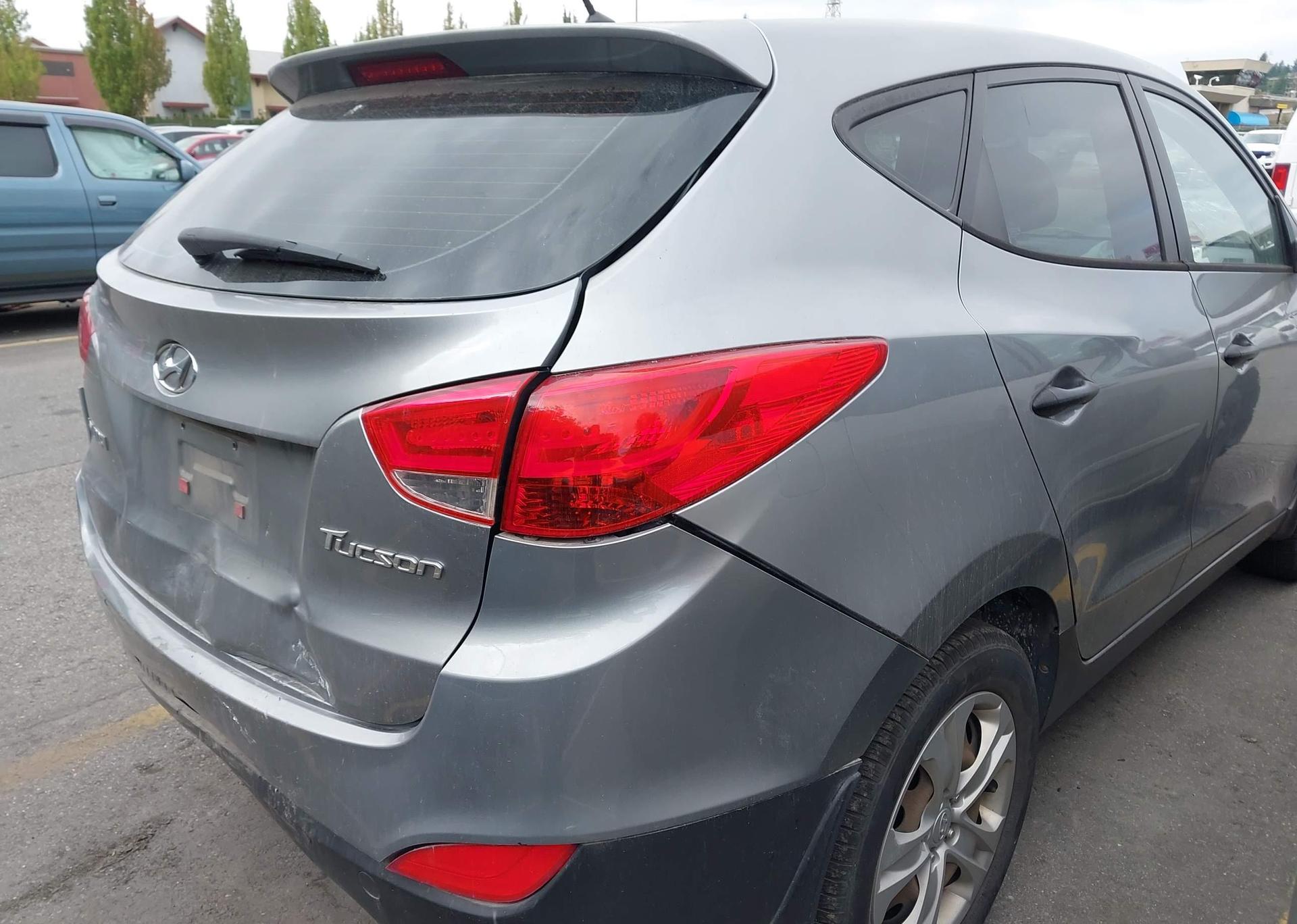 2011 HYUNDAI TUCSON GL