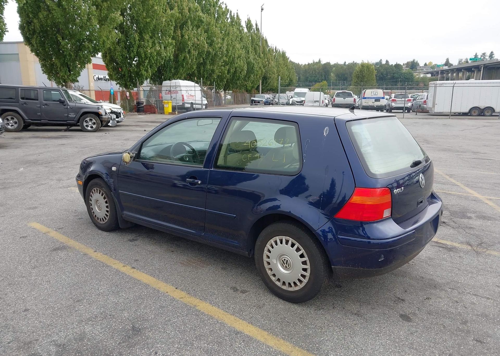 2001 VOLKSWAGEN GOLF
