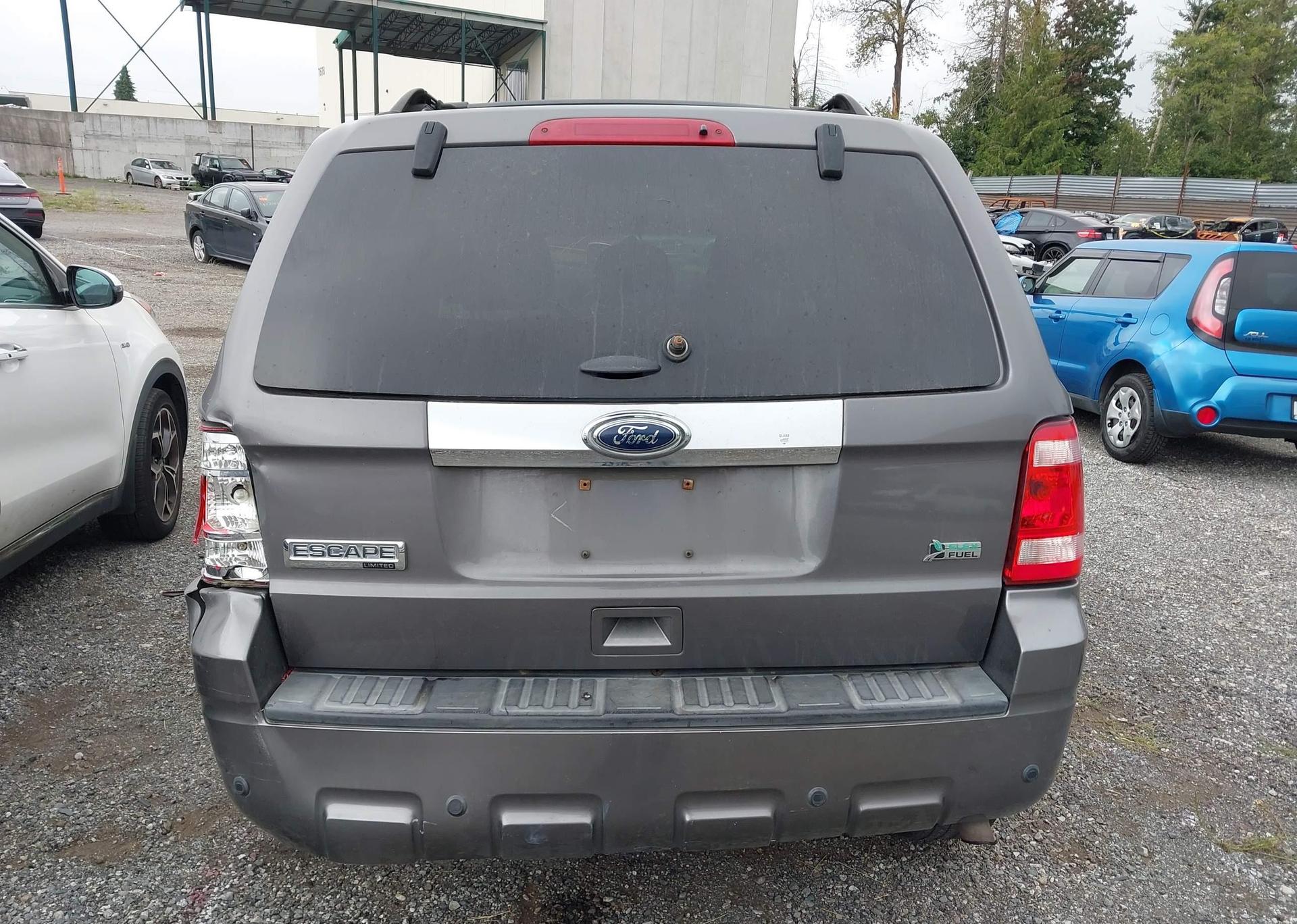 2011 FORD ESCAPE LIMITED