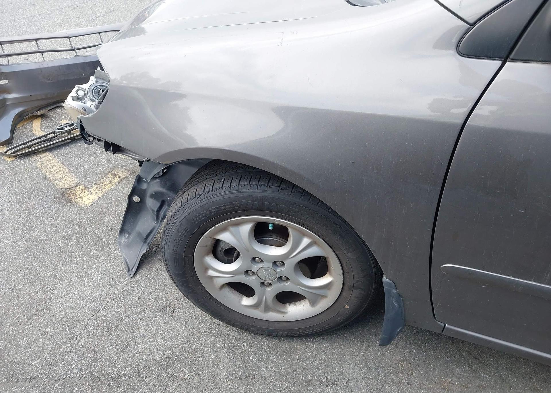2004 TOYOTA COROLLA CE