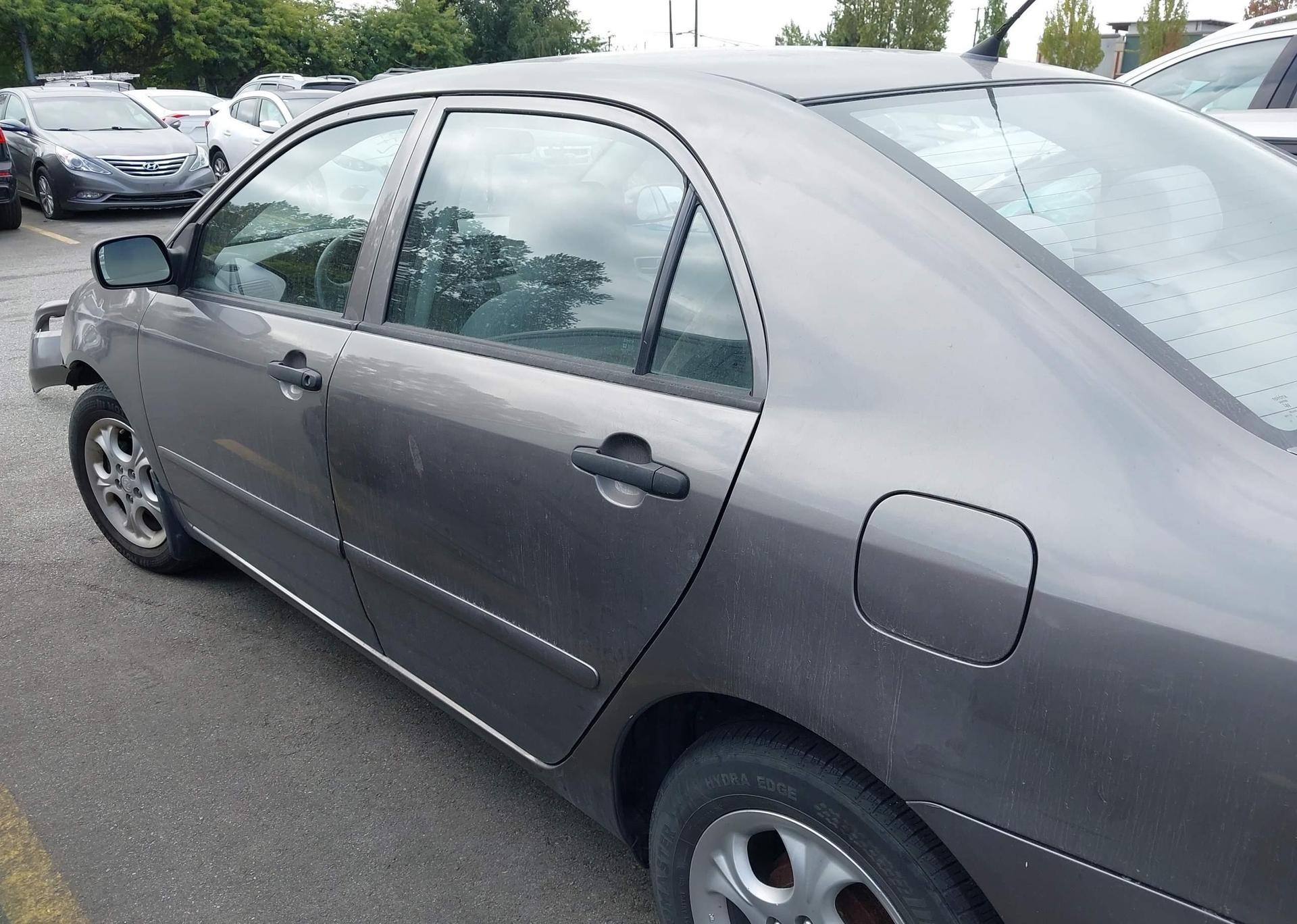 2004 TOYOTA COROLLA CE