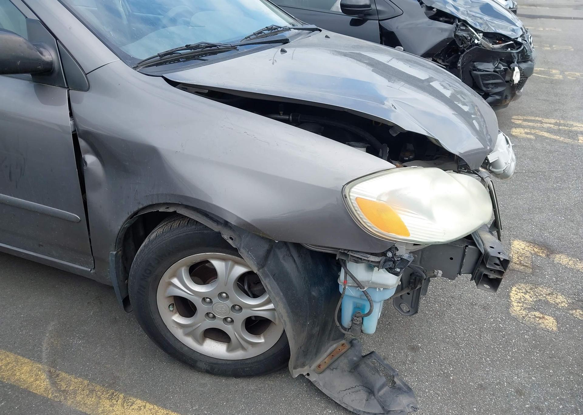 2004 TOYOTA COROLLA CE