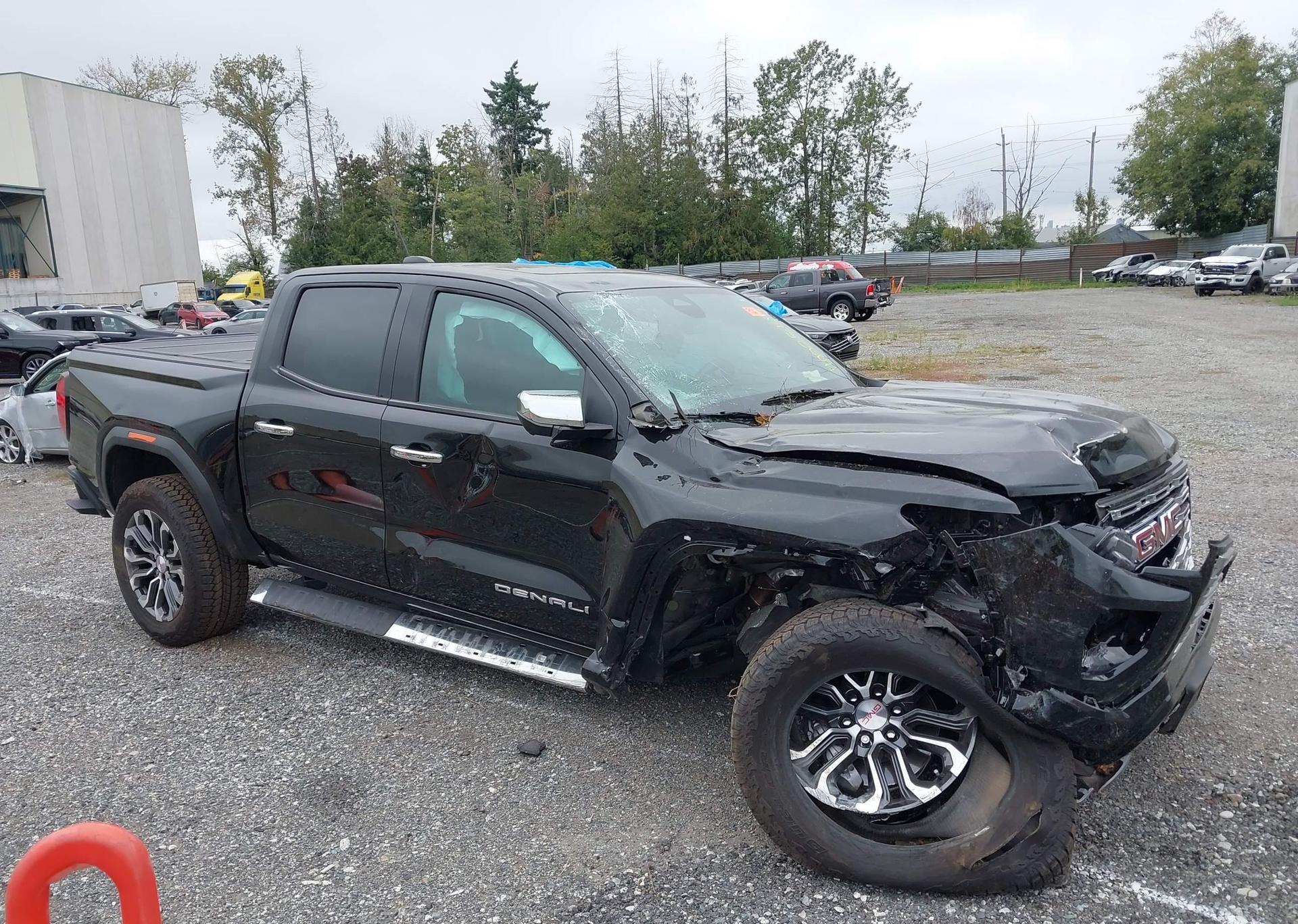 2024 GMC CANYON DENALI