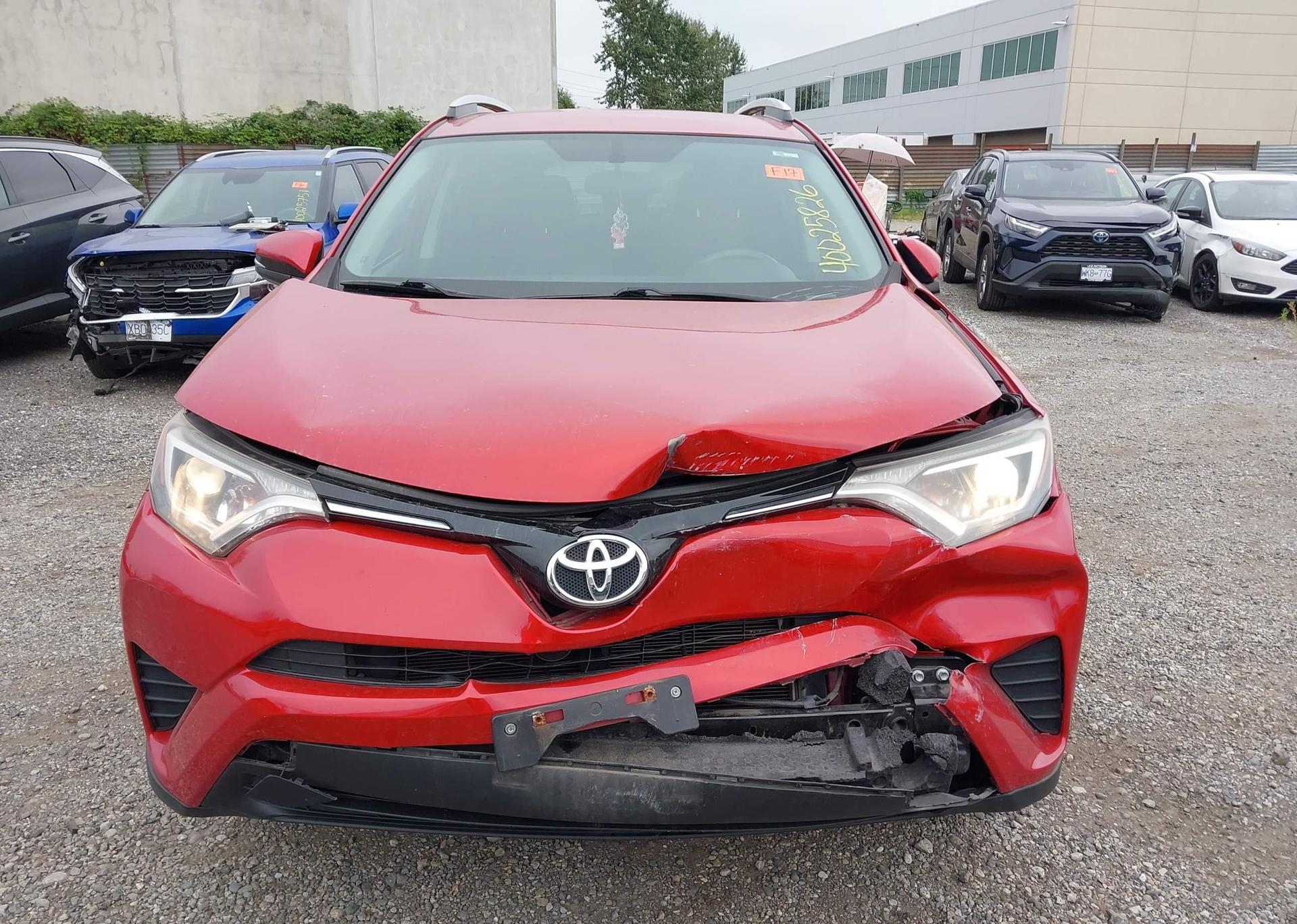2016 TOYOTA RAV4 LE