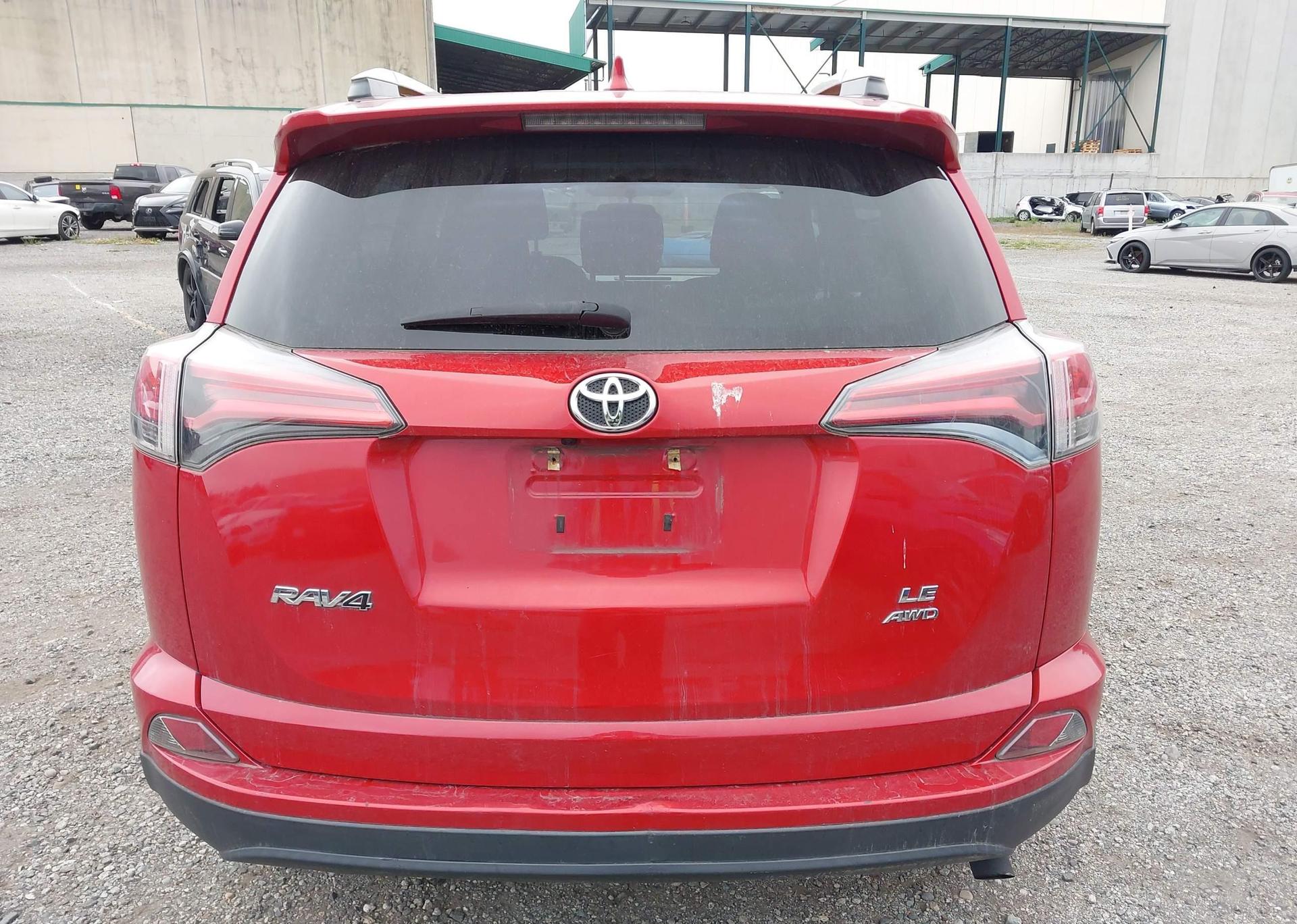 2016 TOYOTA RAV4 LE