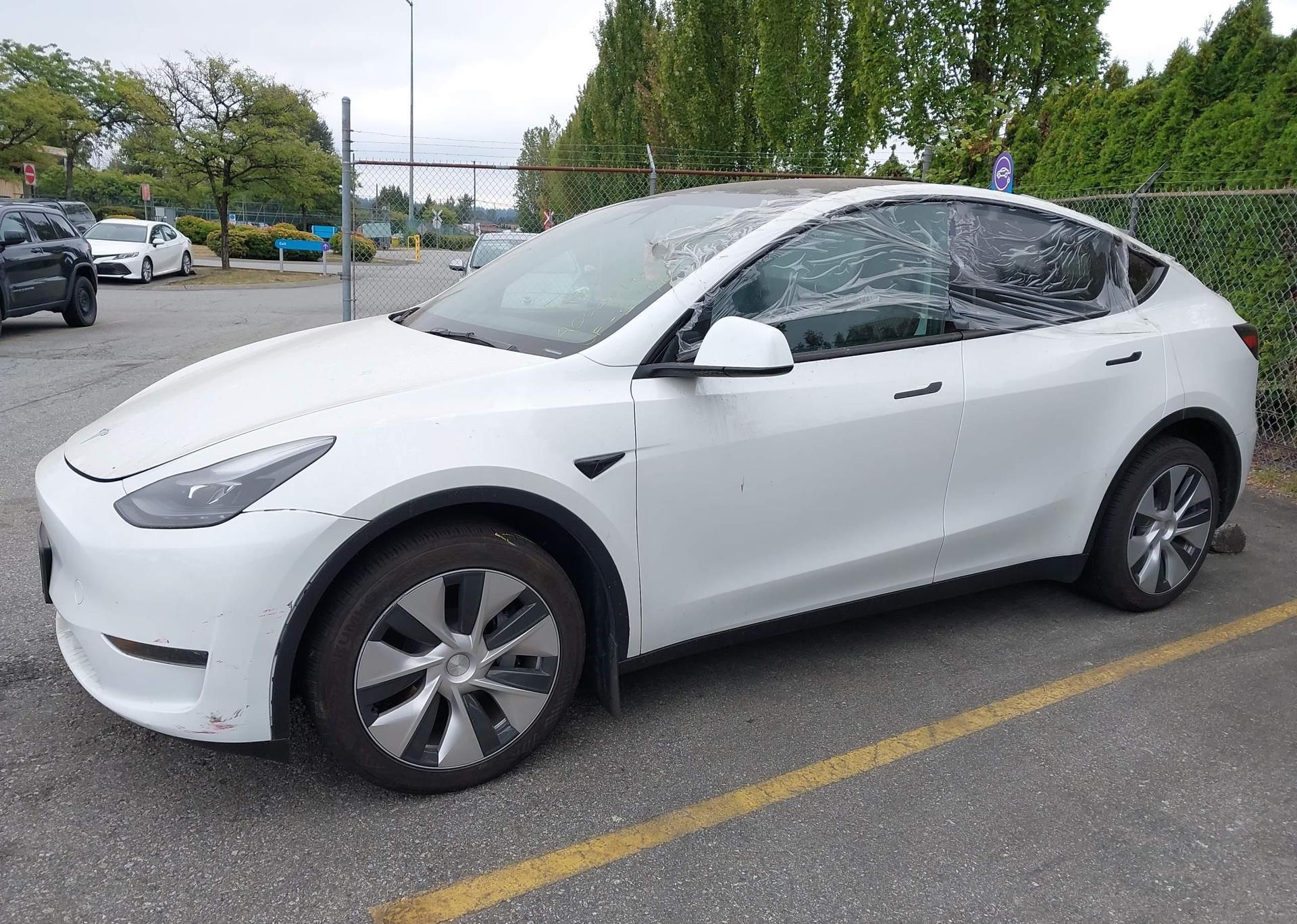 2023 TESLA MODEL Y