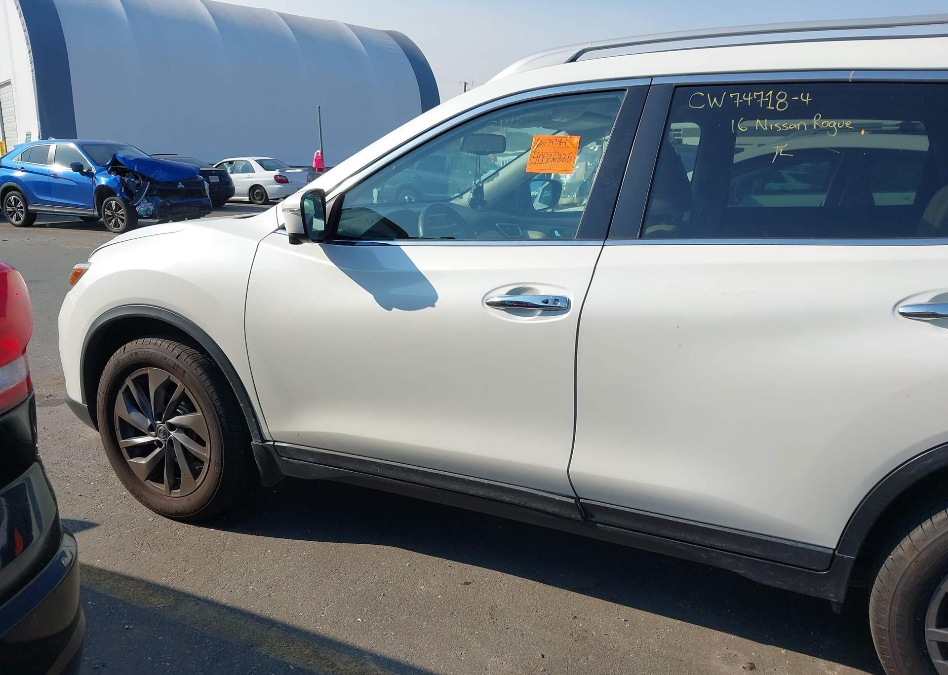 2016 NISSAN ROGUE