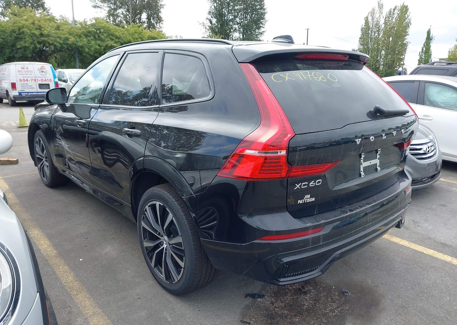 2025 VOLVO XC60 PLUS