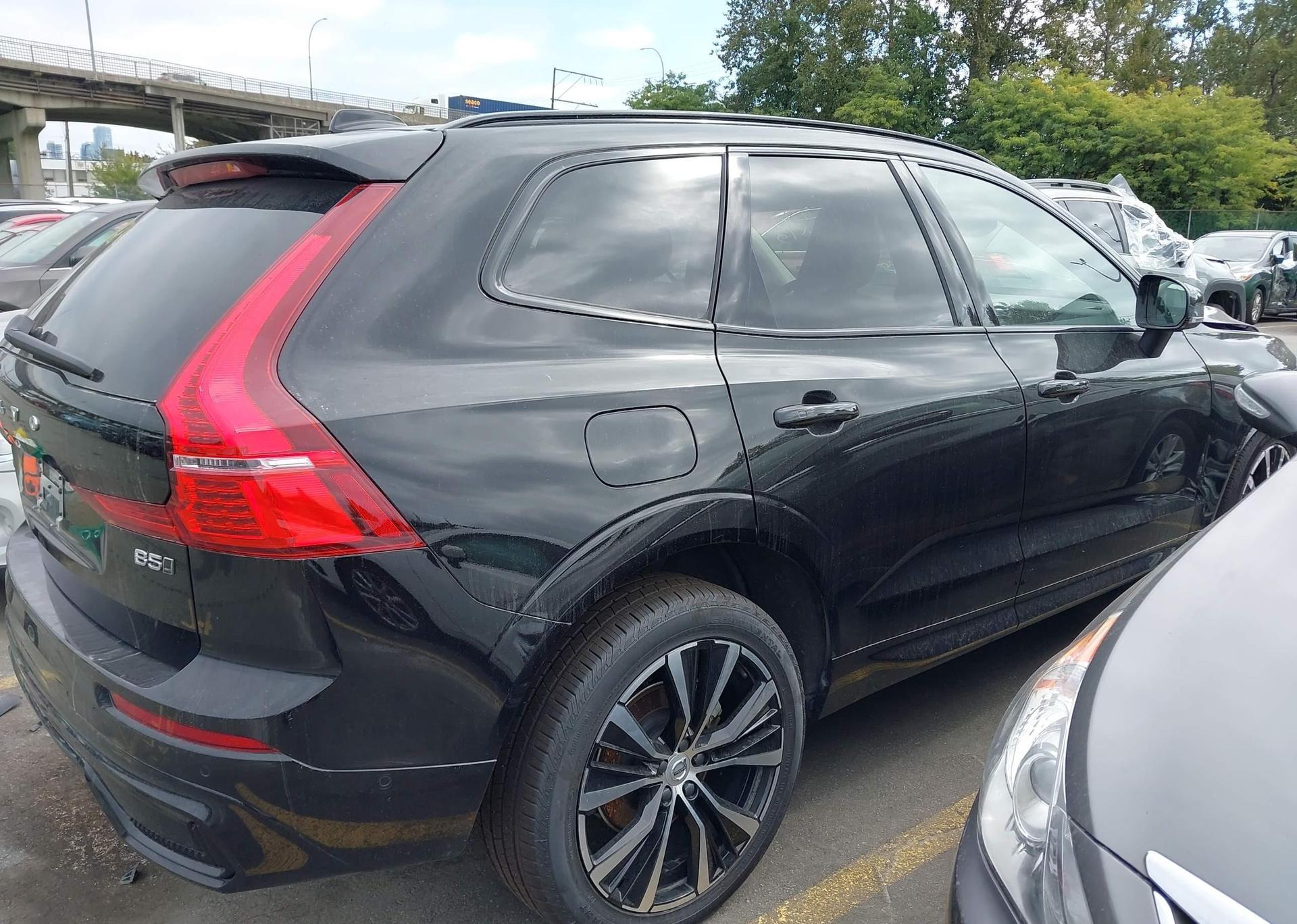 2025 VOLVO XC60 PLUS