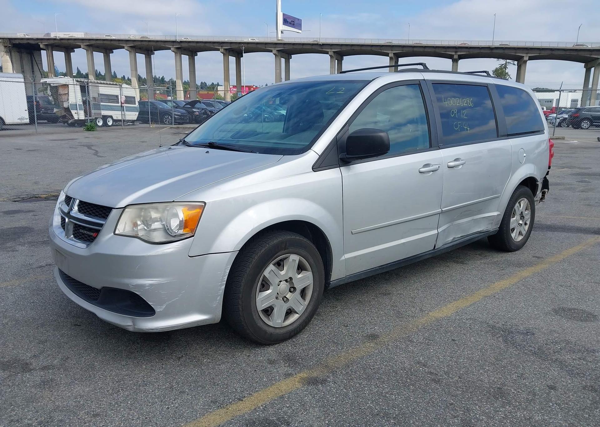2012 DODGE GRAND CARAVAN SE