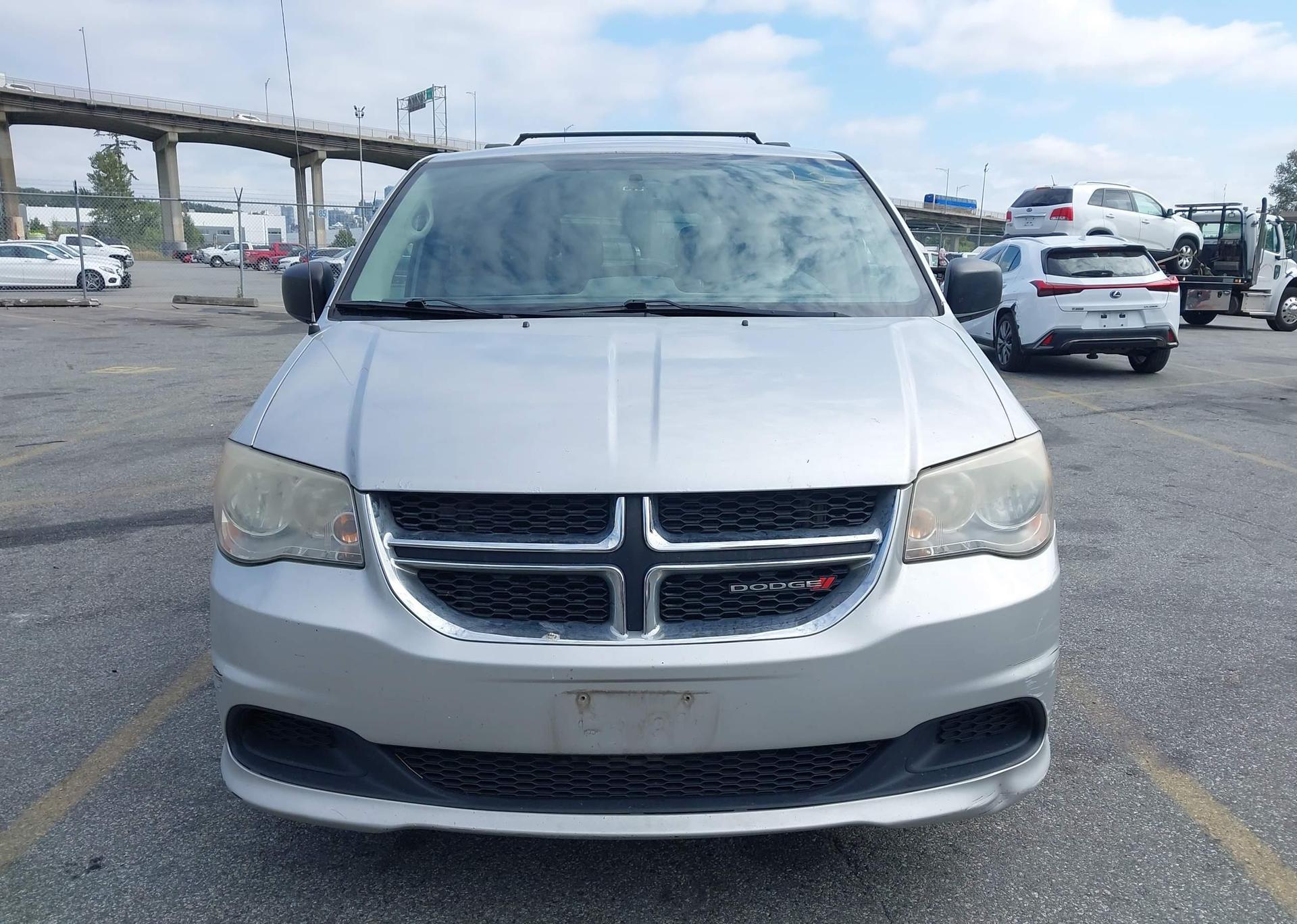 2012 DODGE GRAND CARAVAN SE