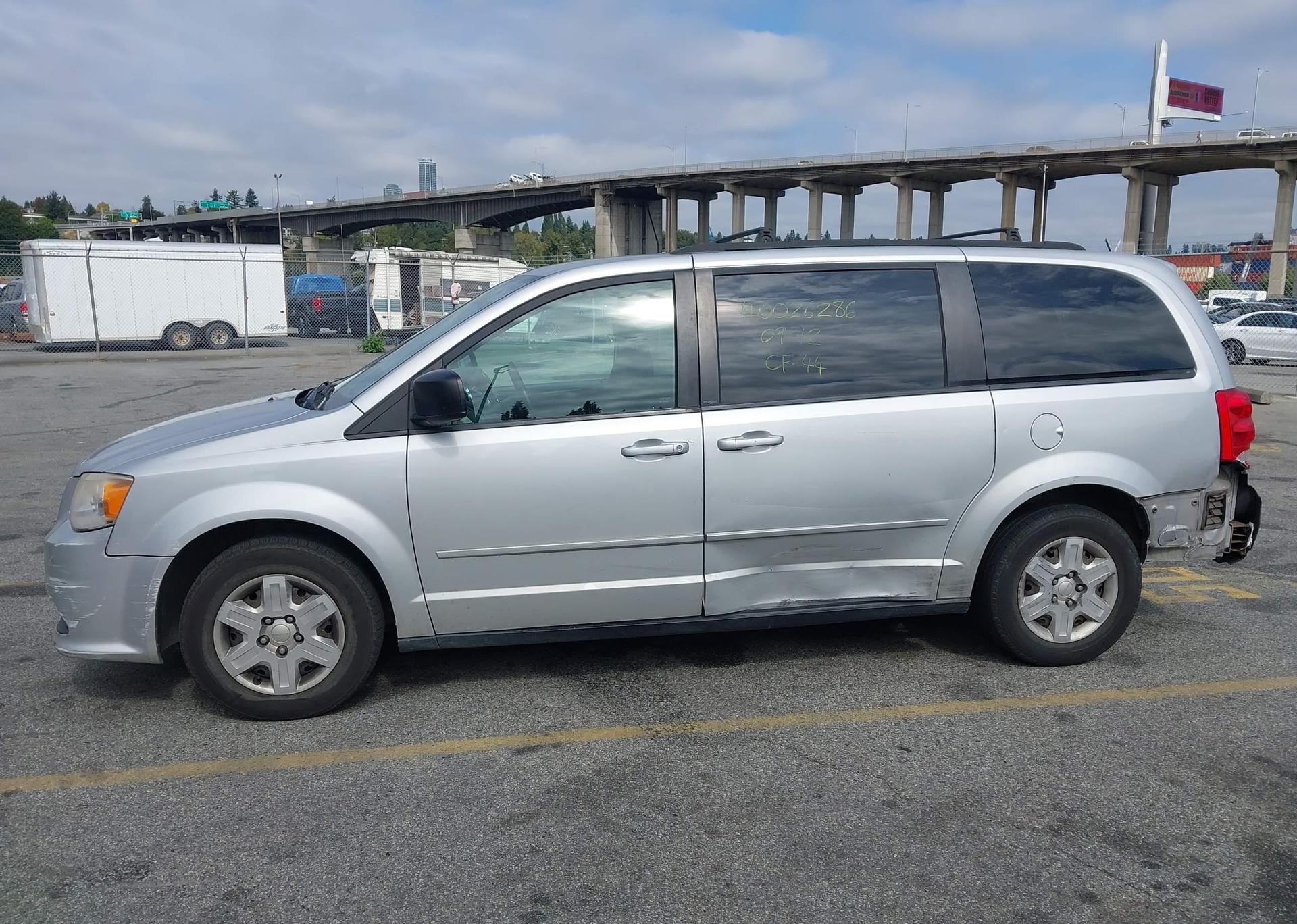 2012 DODGE GRAND CARAVAN SE