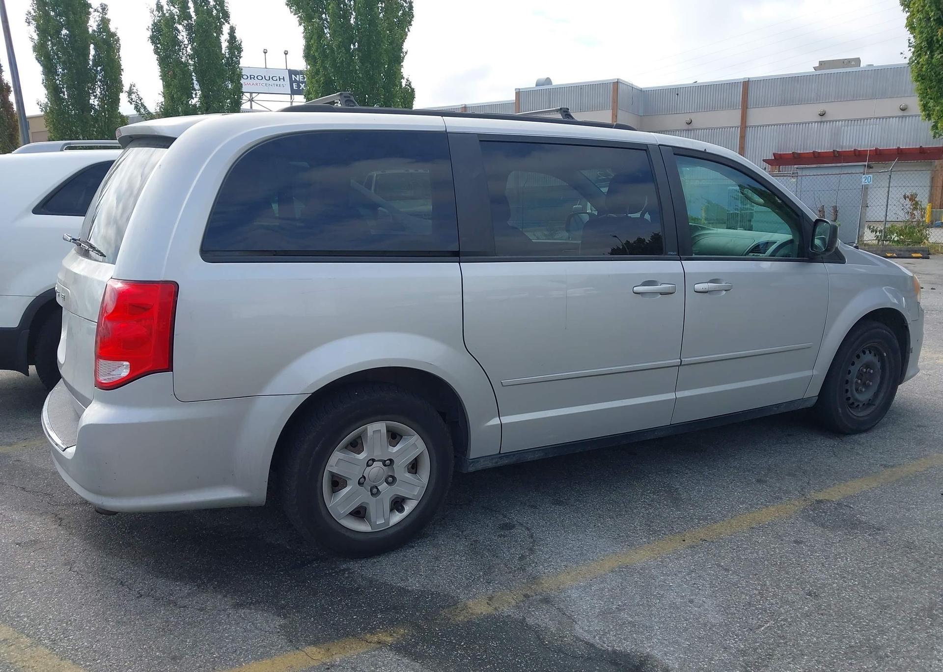 2012 DODGE GRAND CARAVAN SE