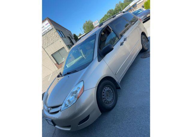 2007 TOYOTA SIENNA CE