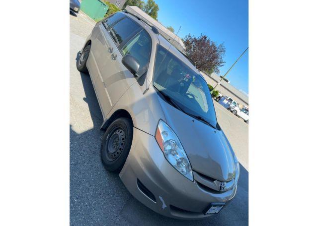 2007 TOYOTA SIENNA CE