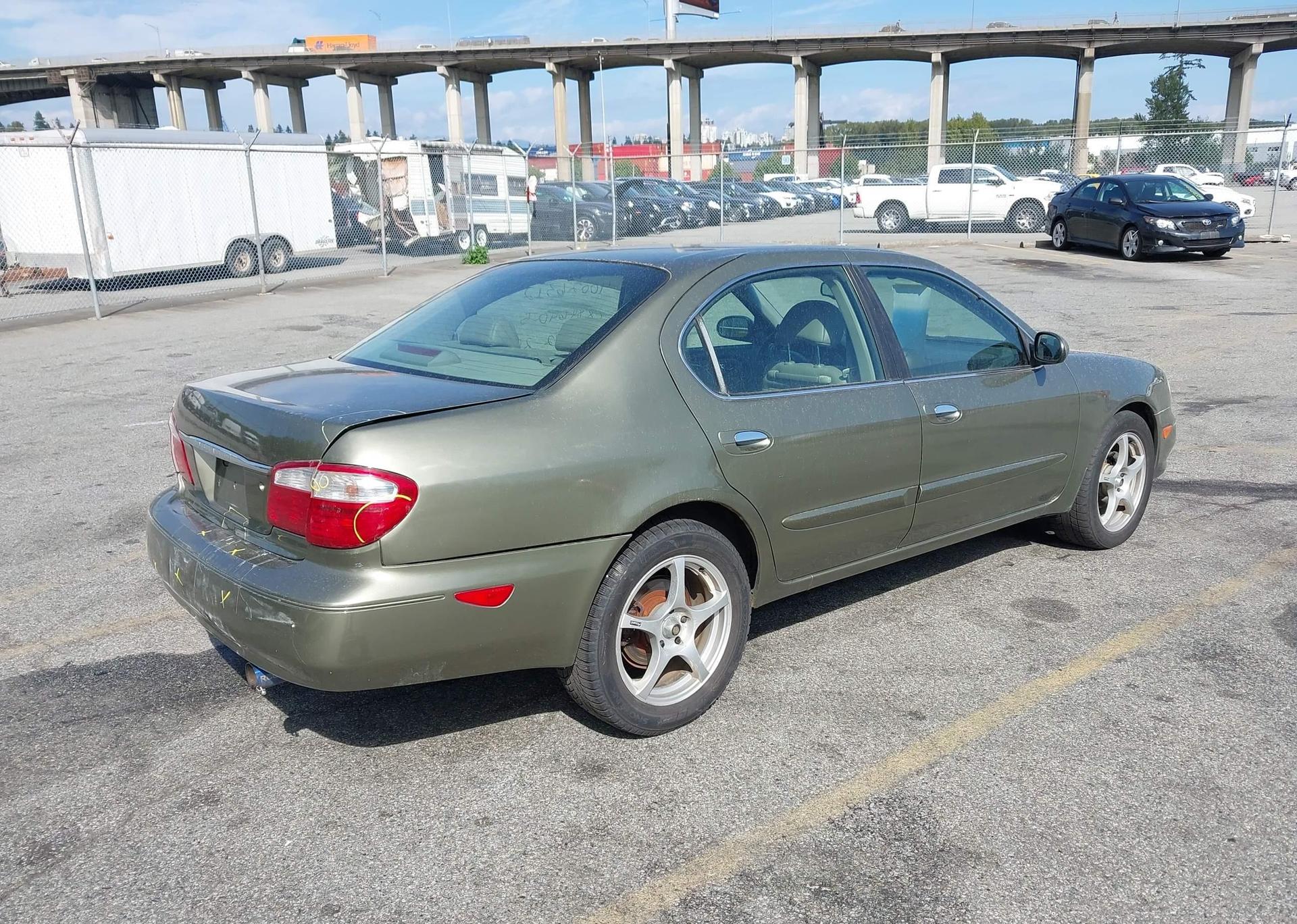 2001 INFINITI I30