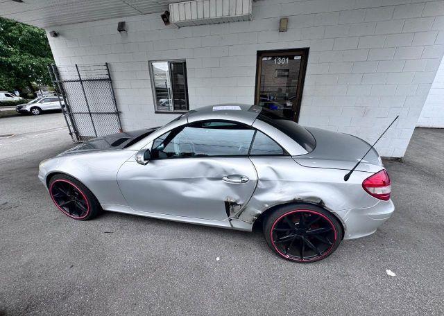 2004 MERCEDES-BENZ SLK 350