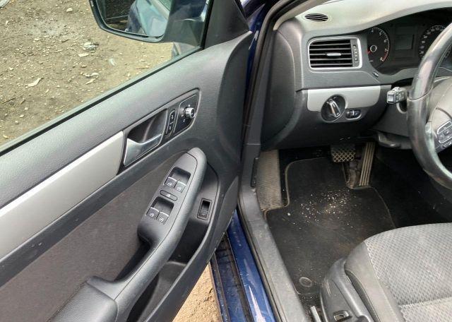 2013 VOLKSWAGEN JETTA