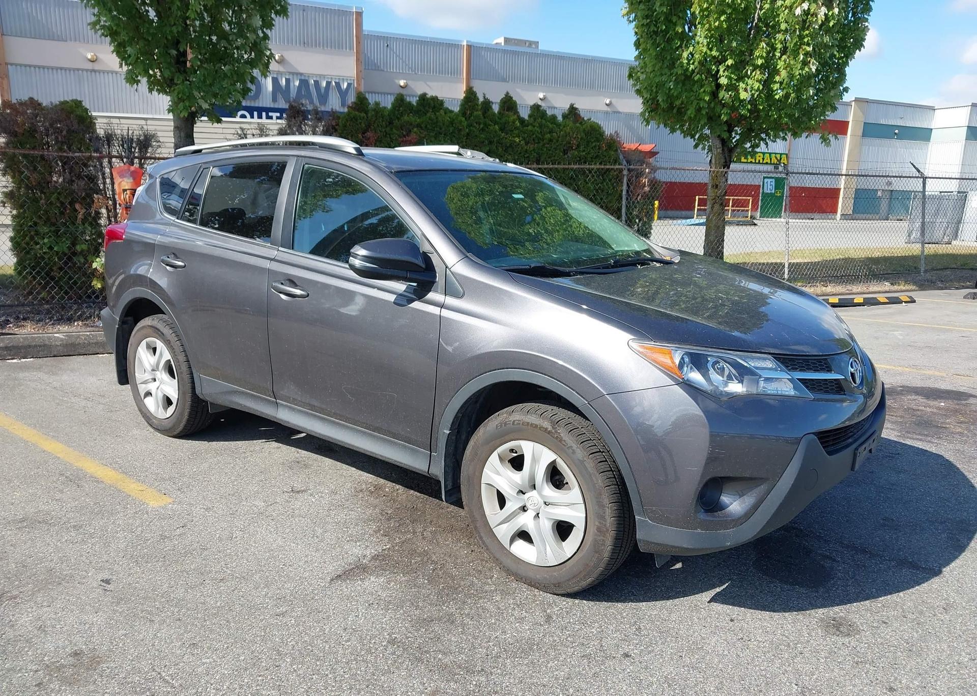 2015 TOYOTA RAV4