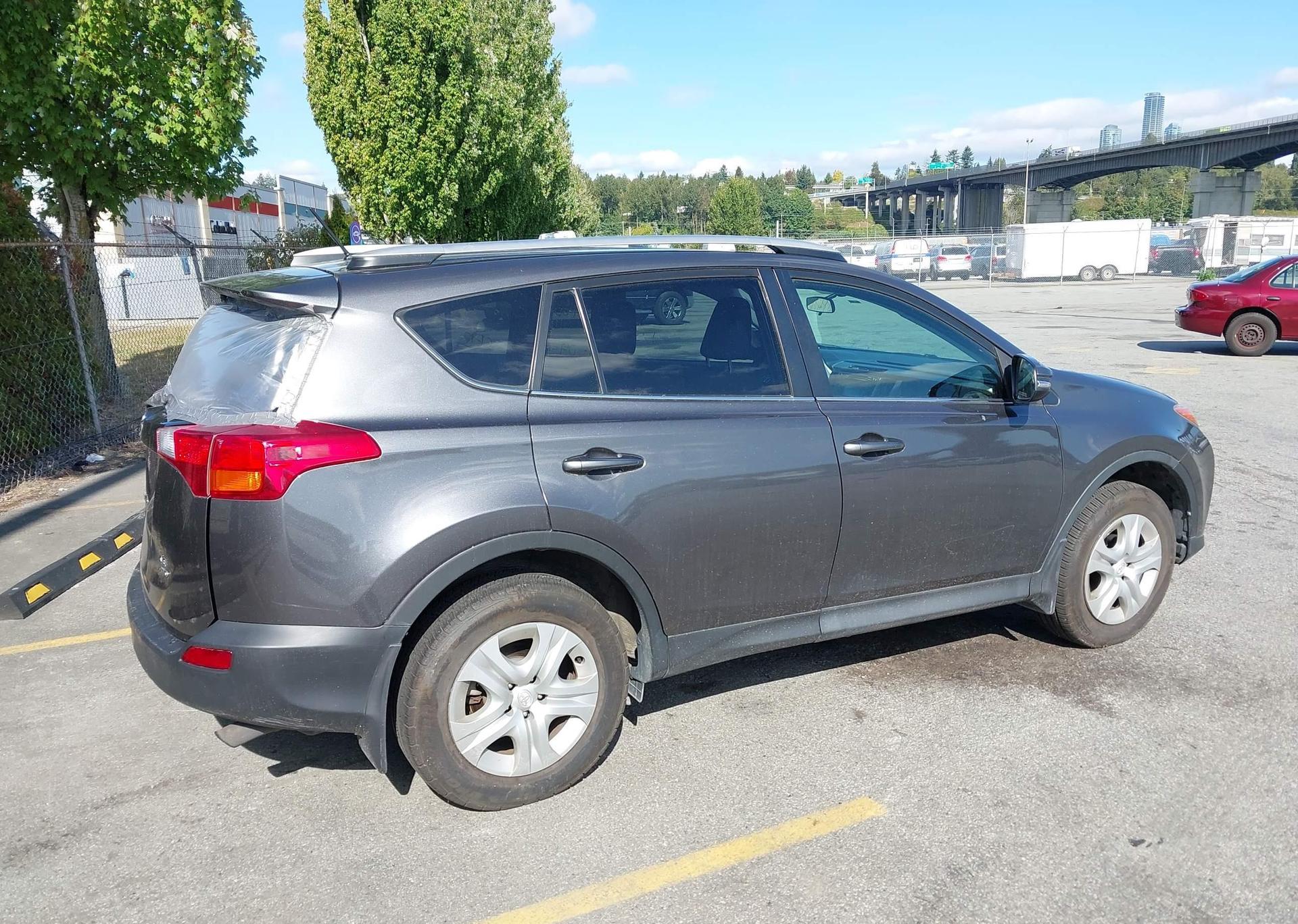 2015 TOYOTA RAV4