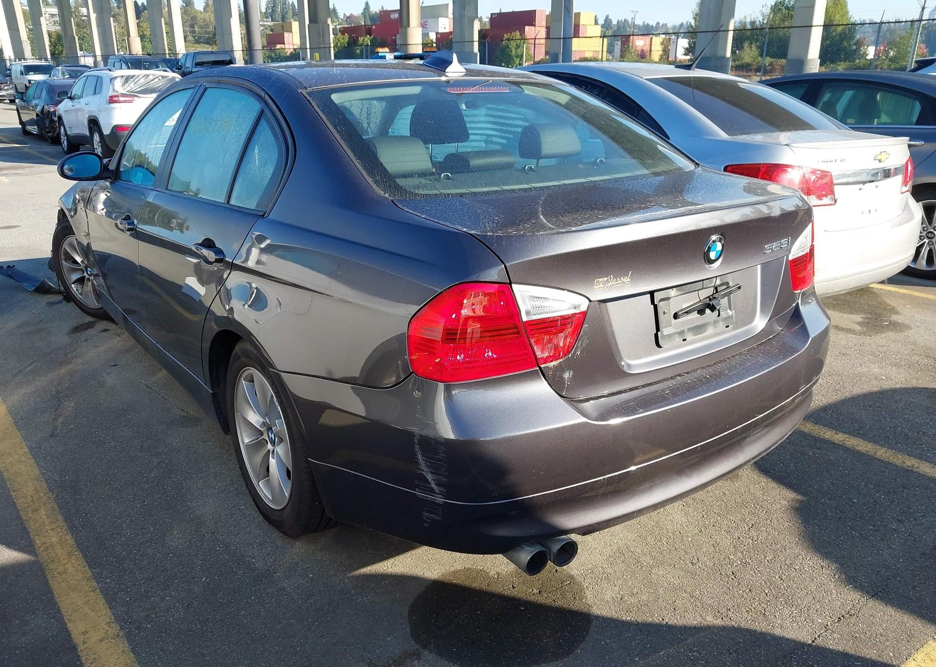 2008 BMW 323 I