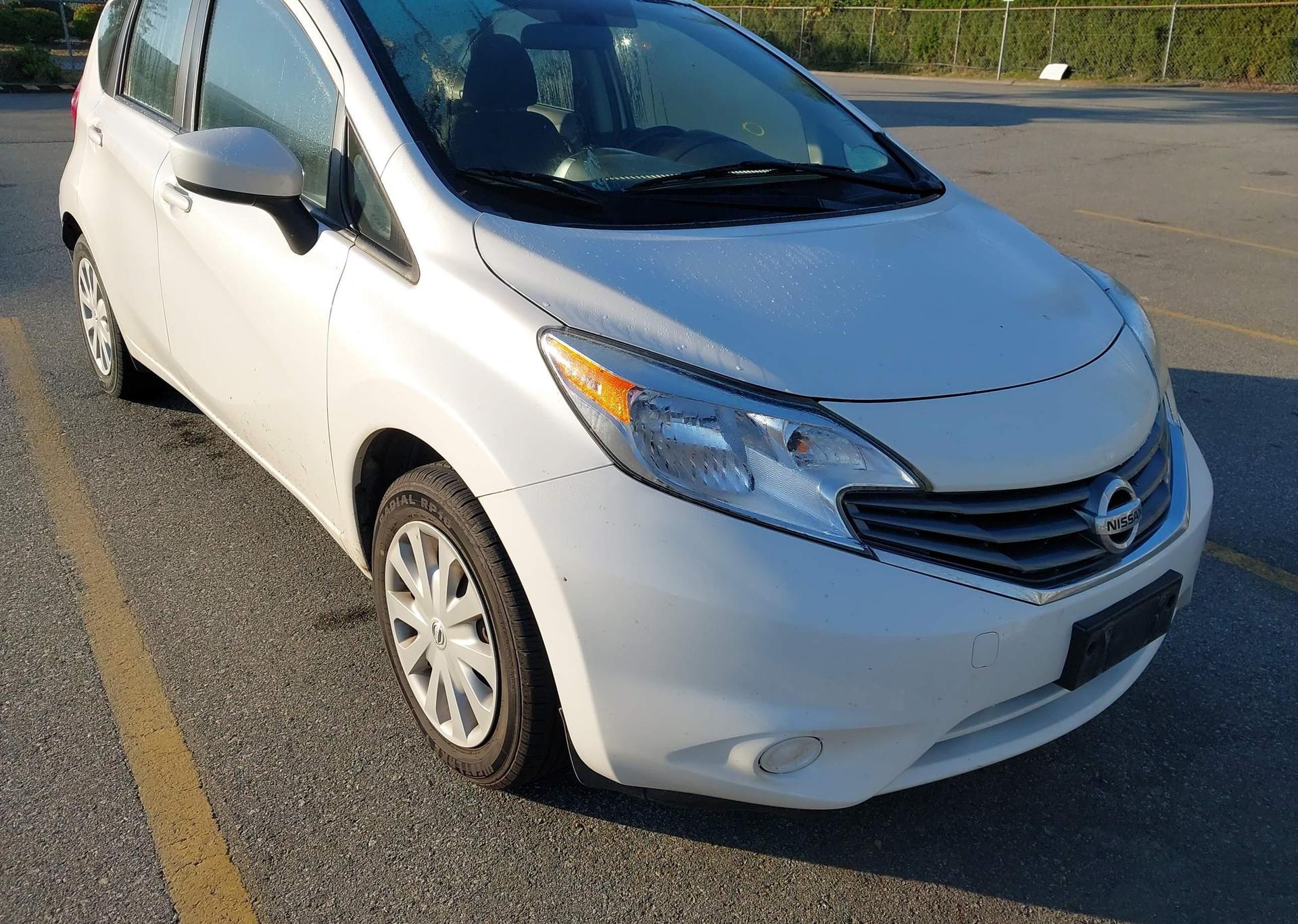 2015 NISSAN VERSA