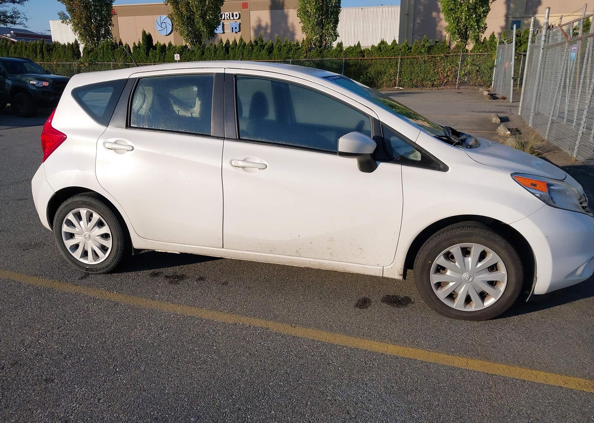 2015 NISSAN VERSA