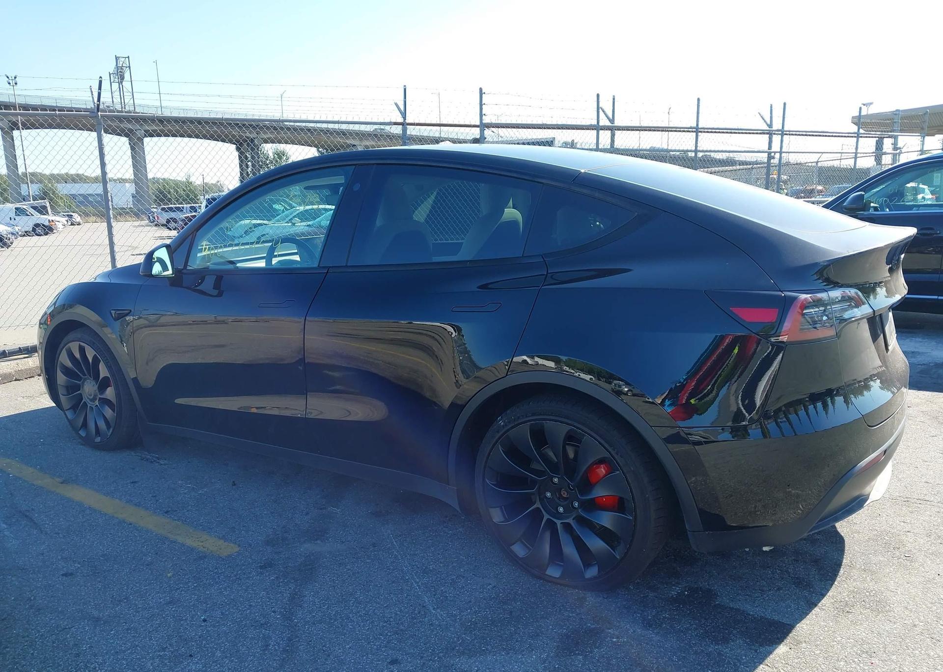 2022 TESLA MODEL Y