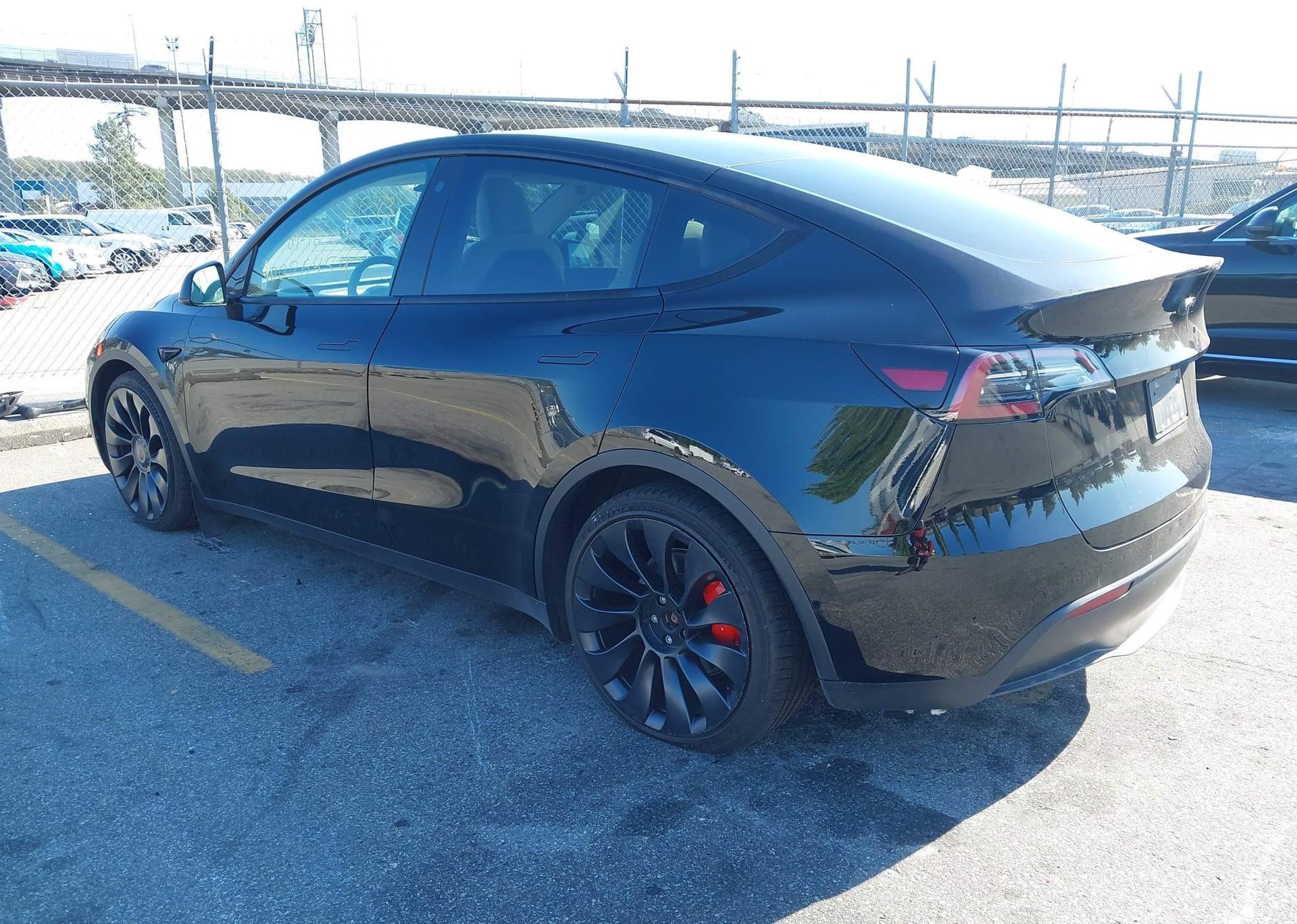 2022 TESLA MODEL Y