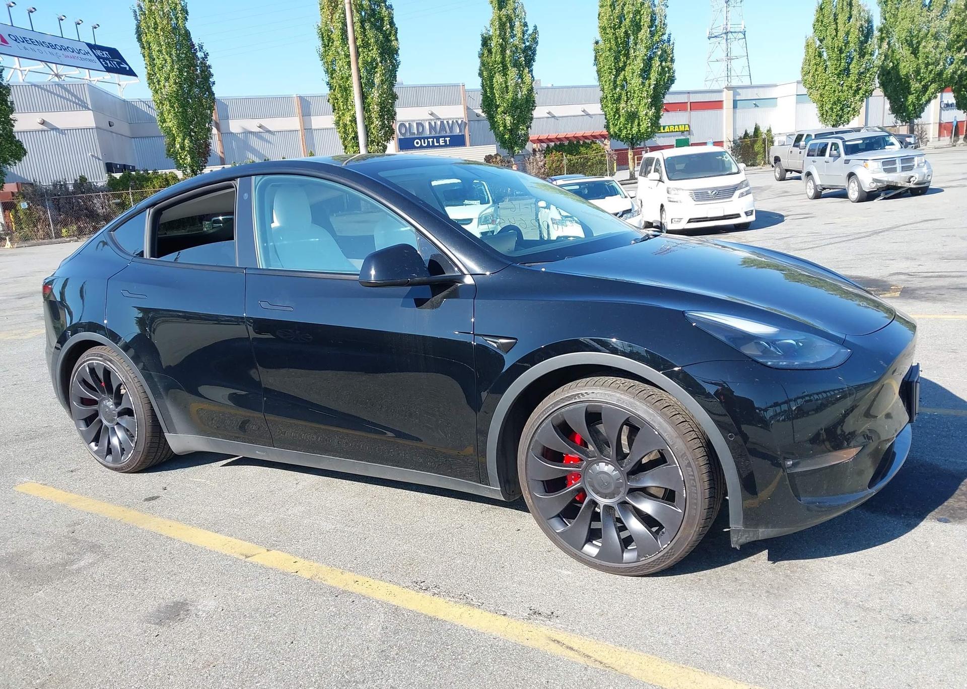 2022 TESLA MODEL Y