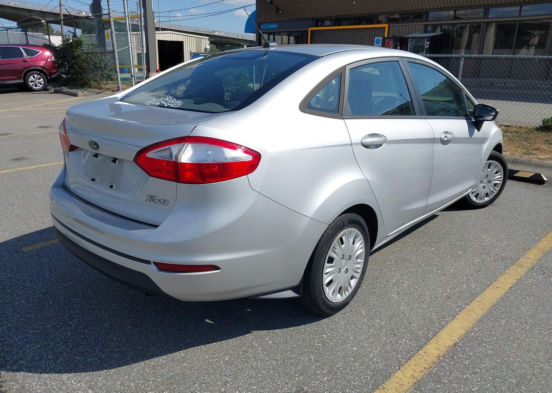 2014 FORD FIESTA S