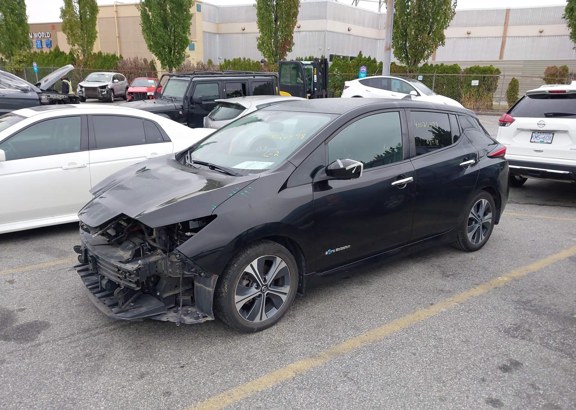2018 NISSAN LEAF