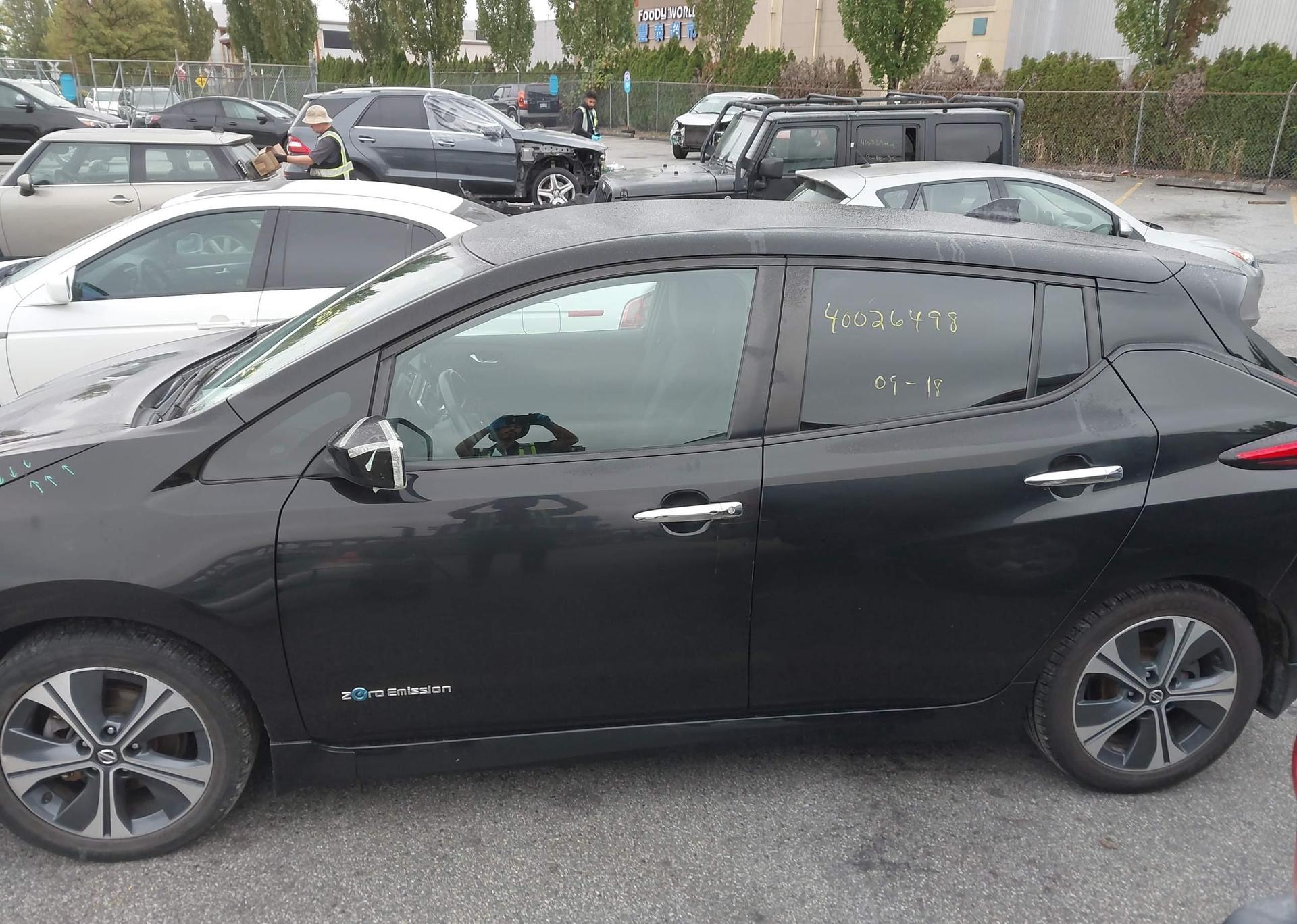 2018 NISSAN LEAF