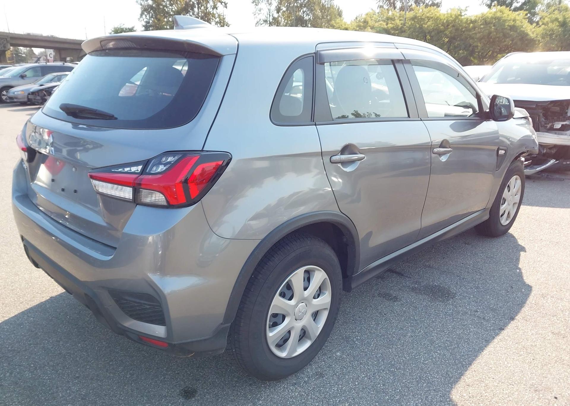 2024 MITSUBISHI RVR ES
