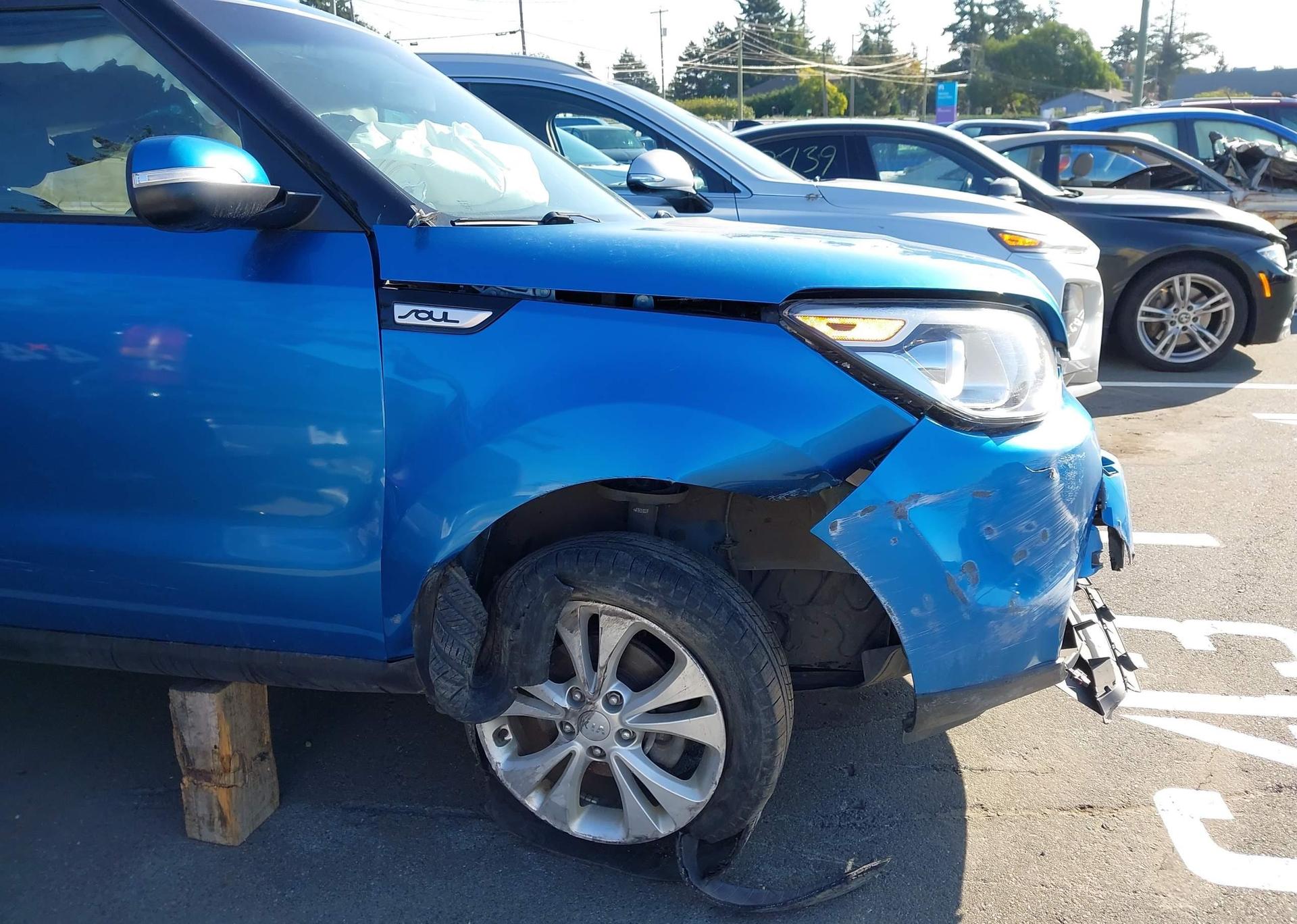 2016 KIA SOUL +