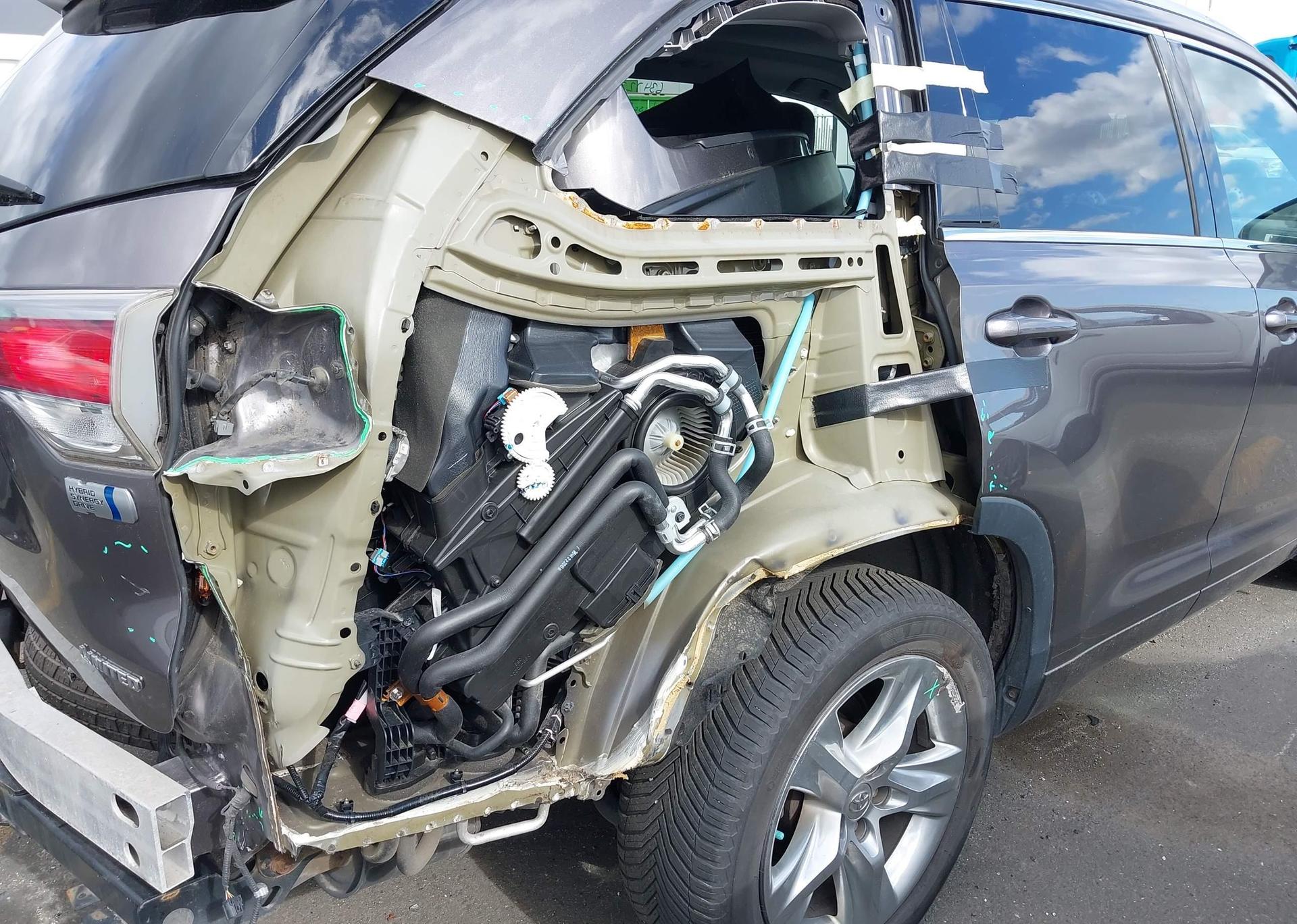 2015 TOYOTA HIGHLANDER HYBRID LTD PLATINUM