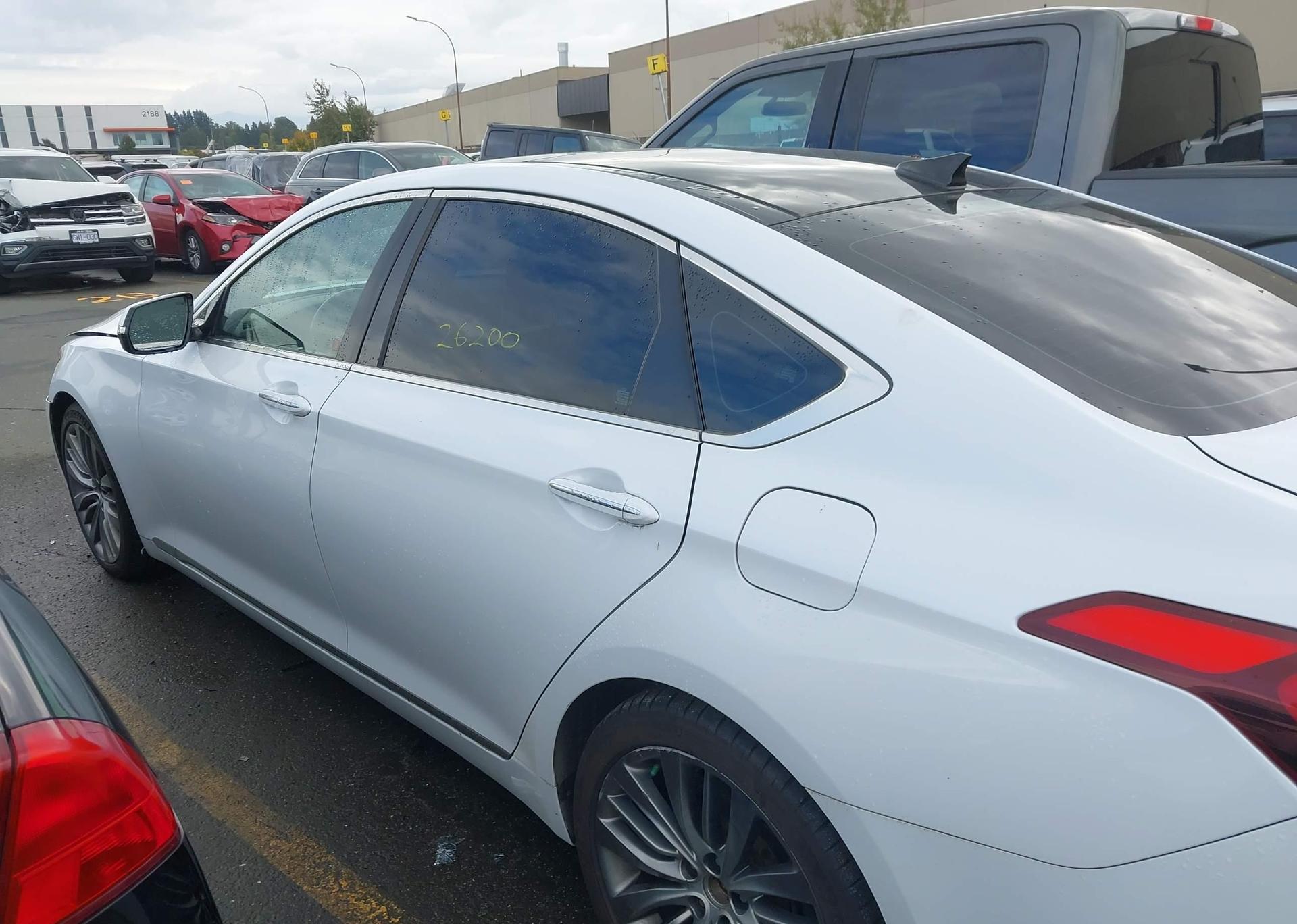 2015 HYUNDAI GENESIS 3.8L