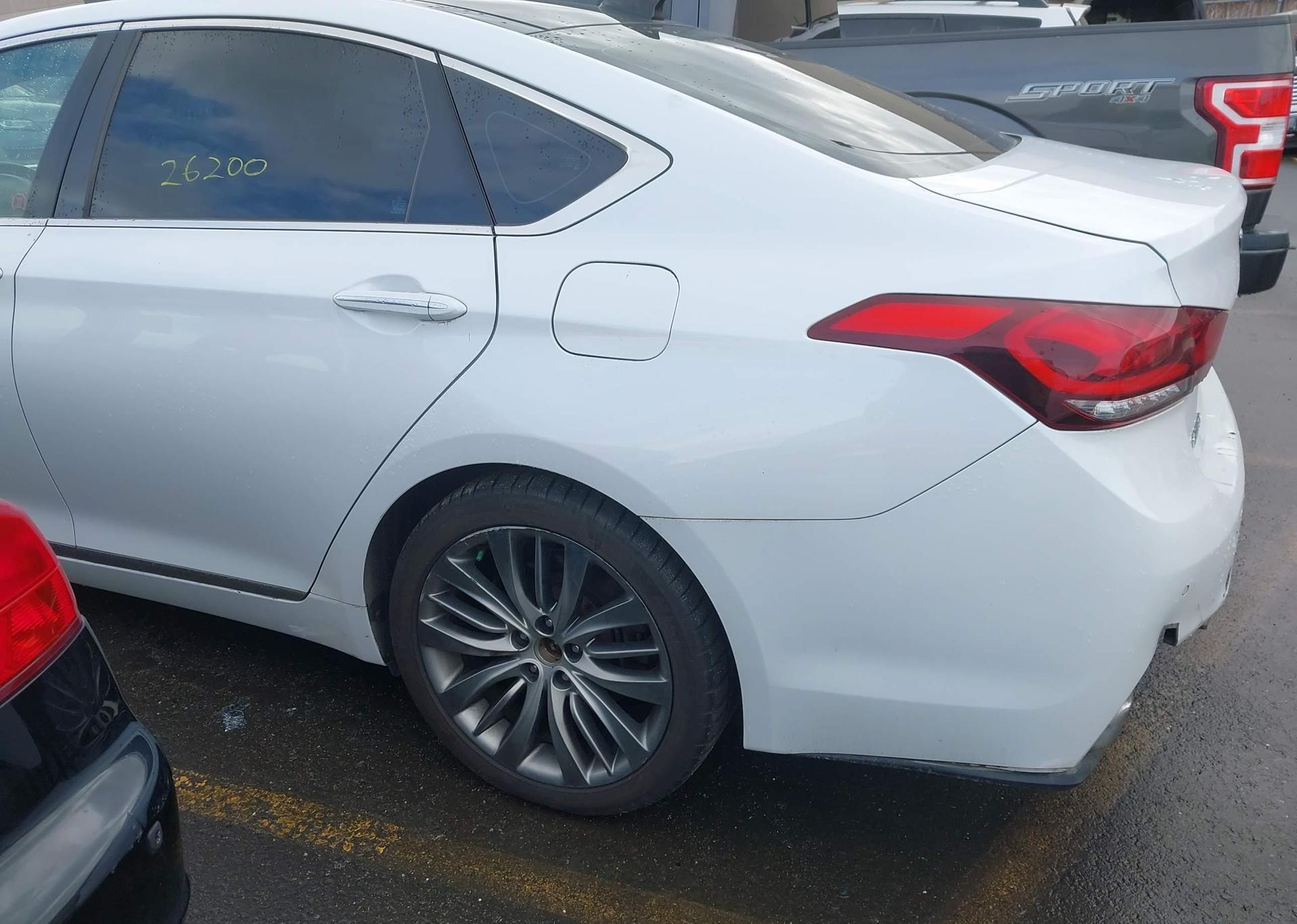 2015 HYUNDAI GENESIS 3.8L