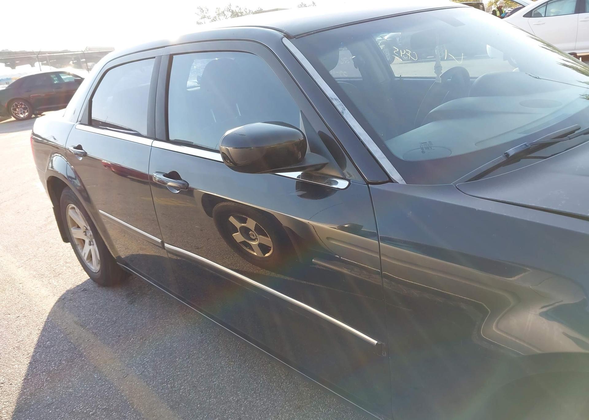 2006 CHRYSLER 300