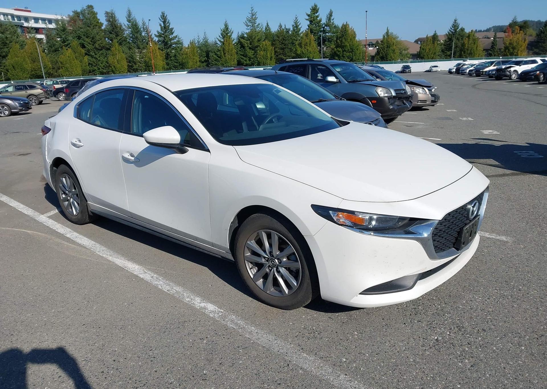 2023 MAZDA 3 SELECT