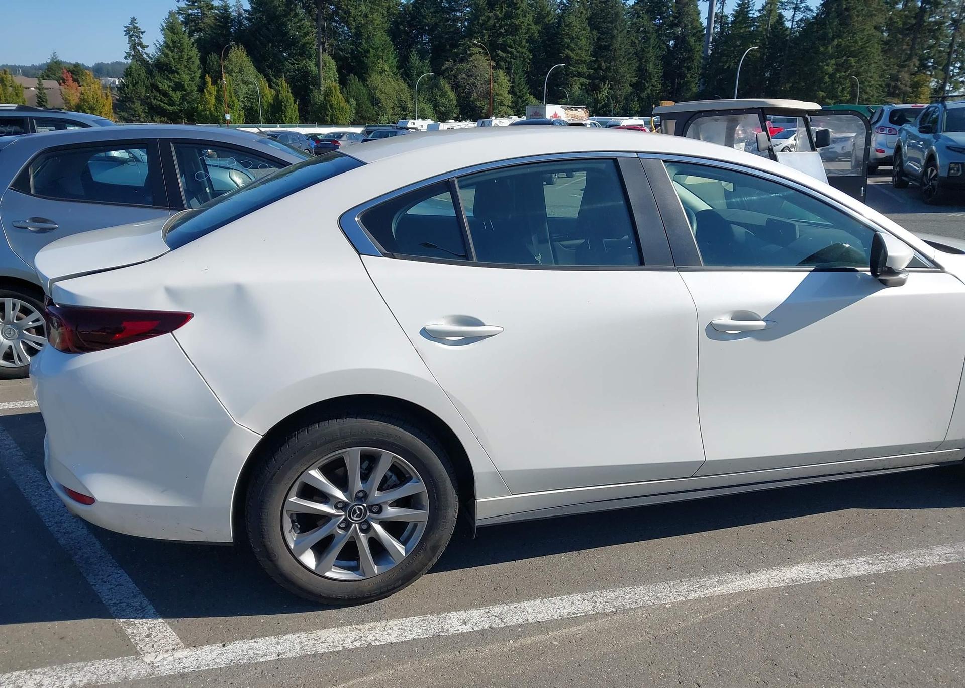 2023 MAZDA 3 SELECT