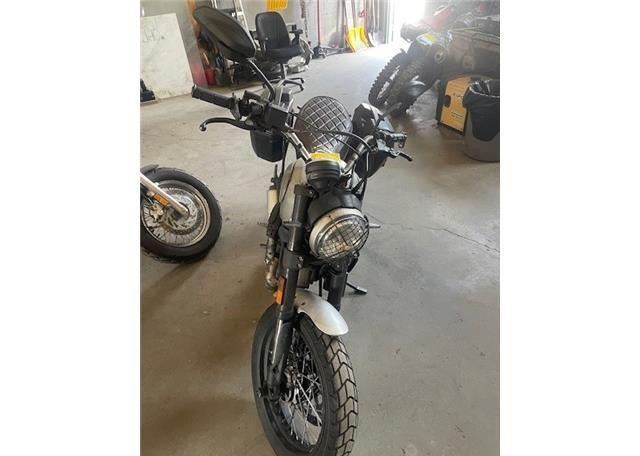 2015 DUCATI SCRAMBLER 800