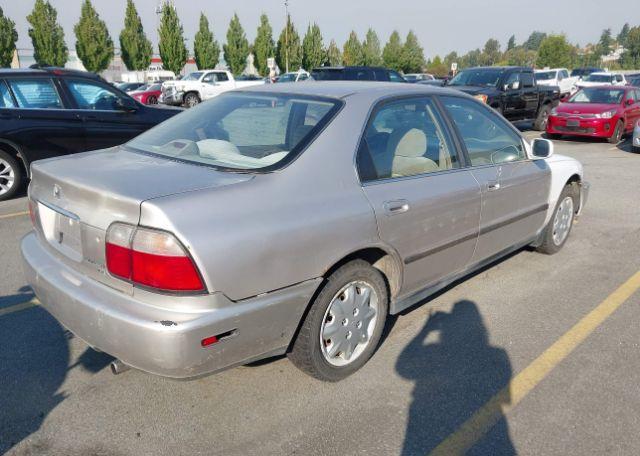 1997 HONDA ACCORD LX