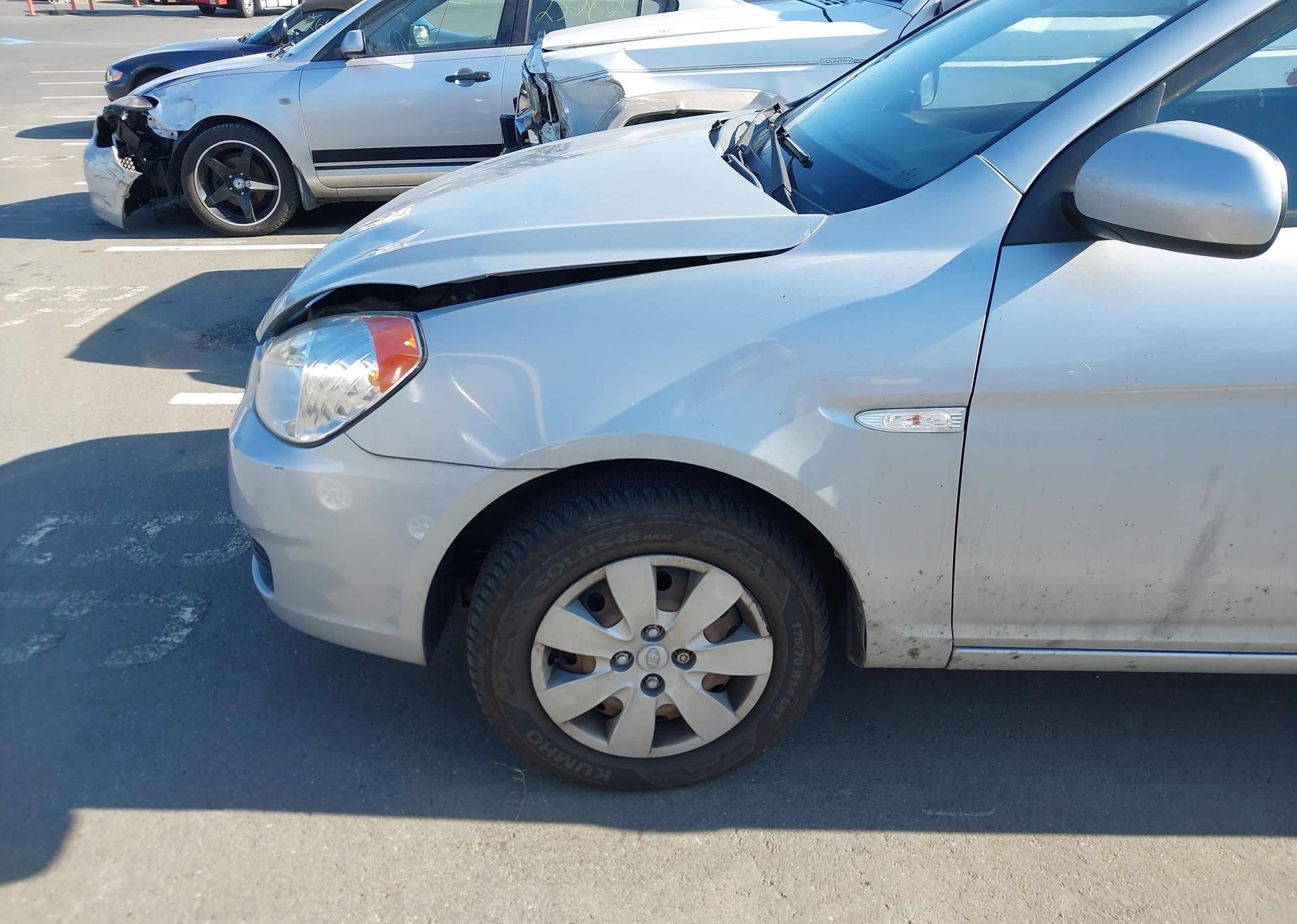 2011 HYUNDAI ACCENT SE